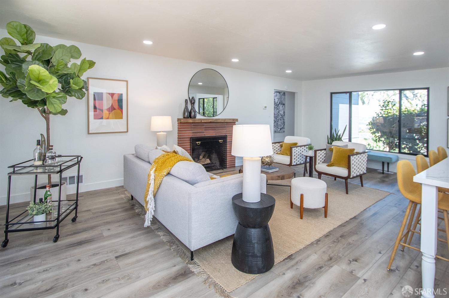 1042 Middlefield Road