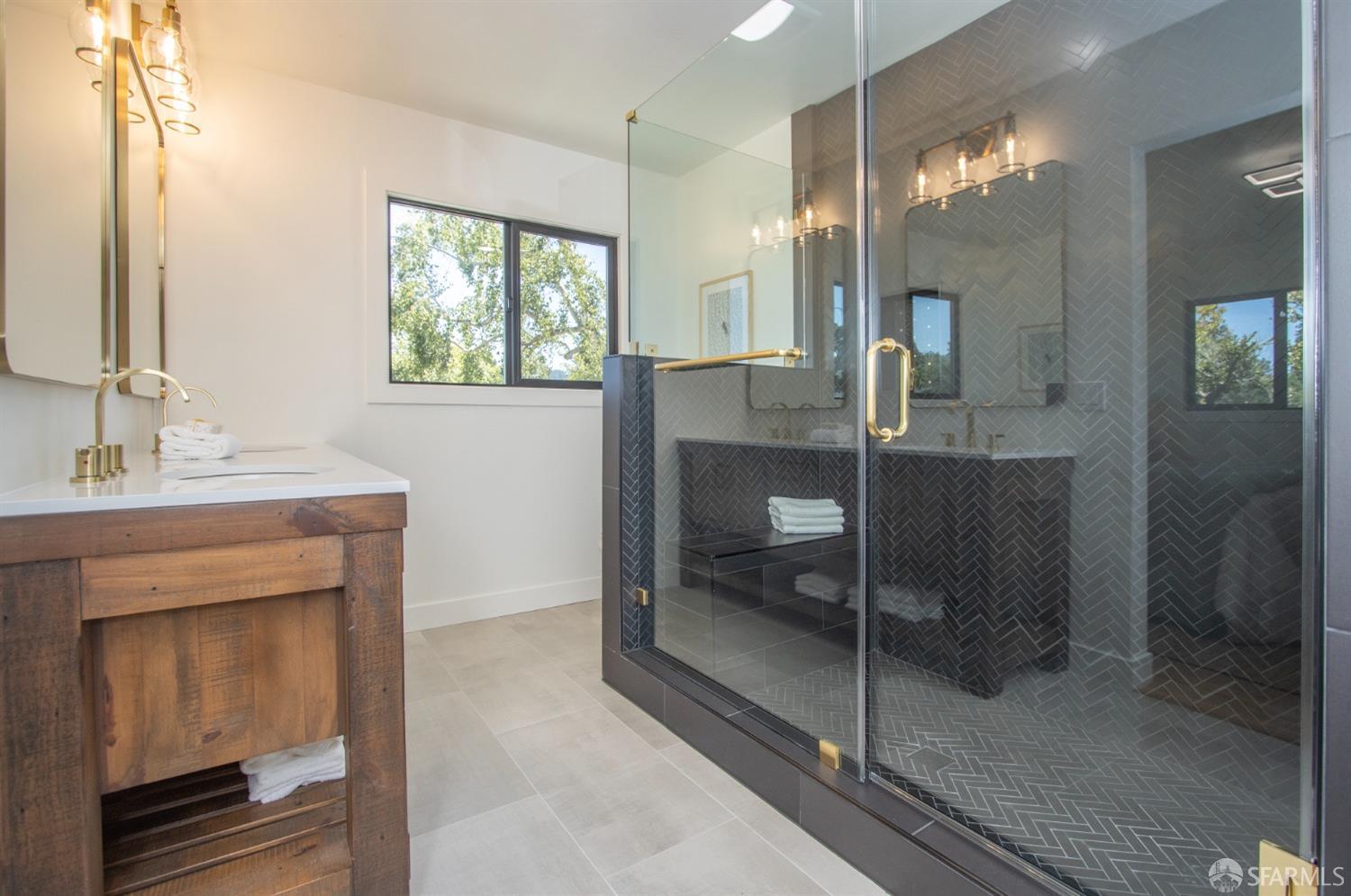 1042 Middlefield Road