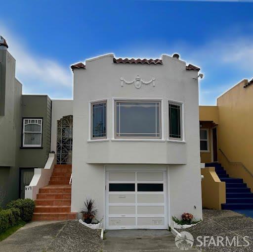 419 Capistrano Avenue