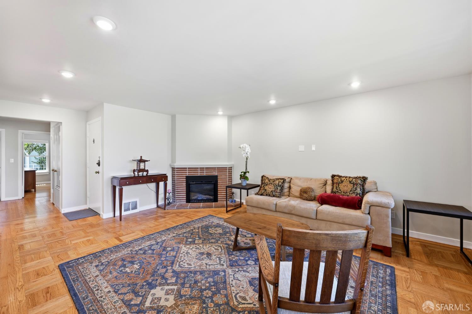 44 San Antonio Place