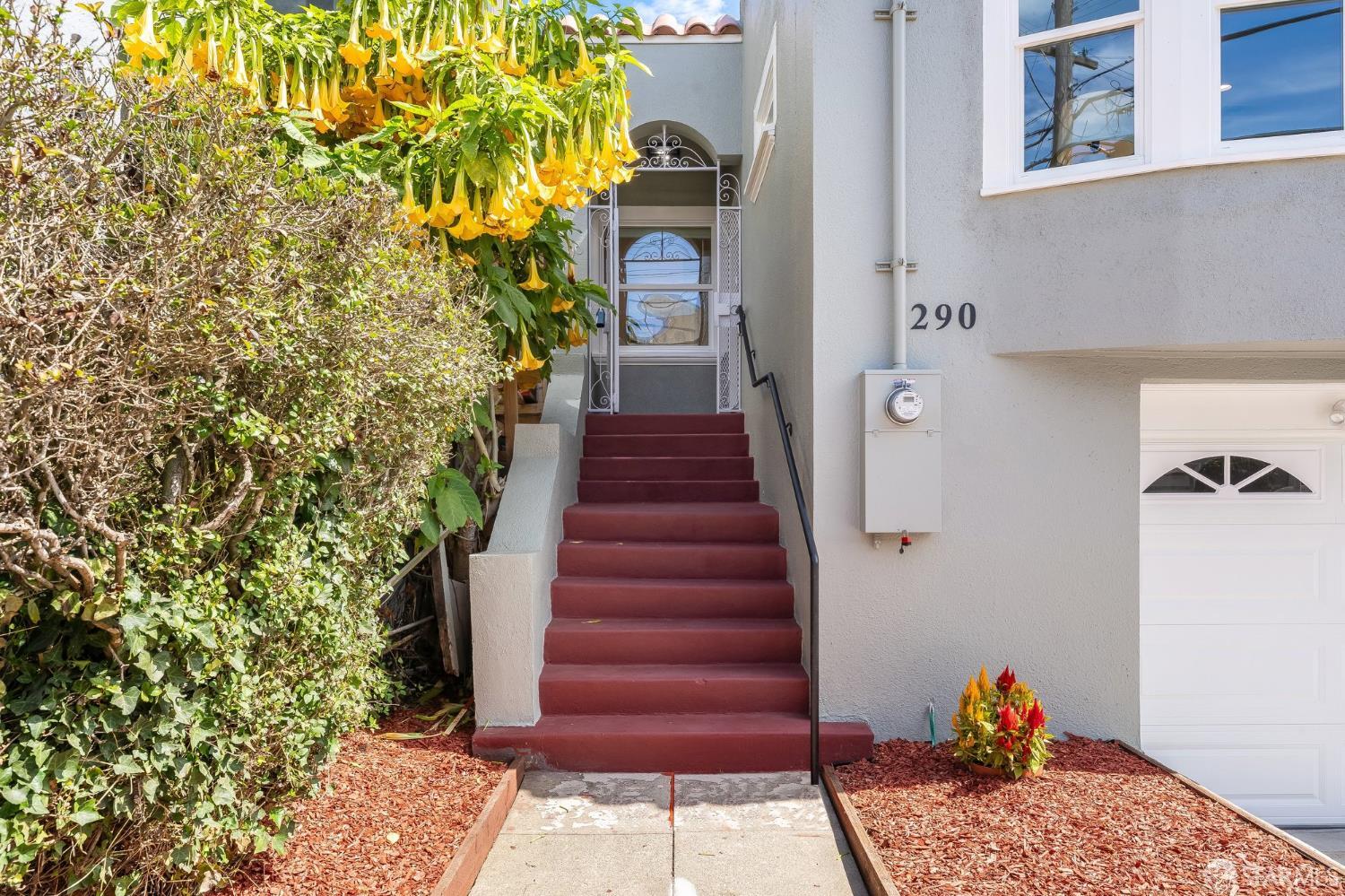 290 Santa Rosa Avenue