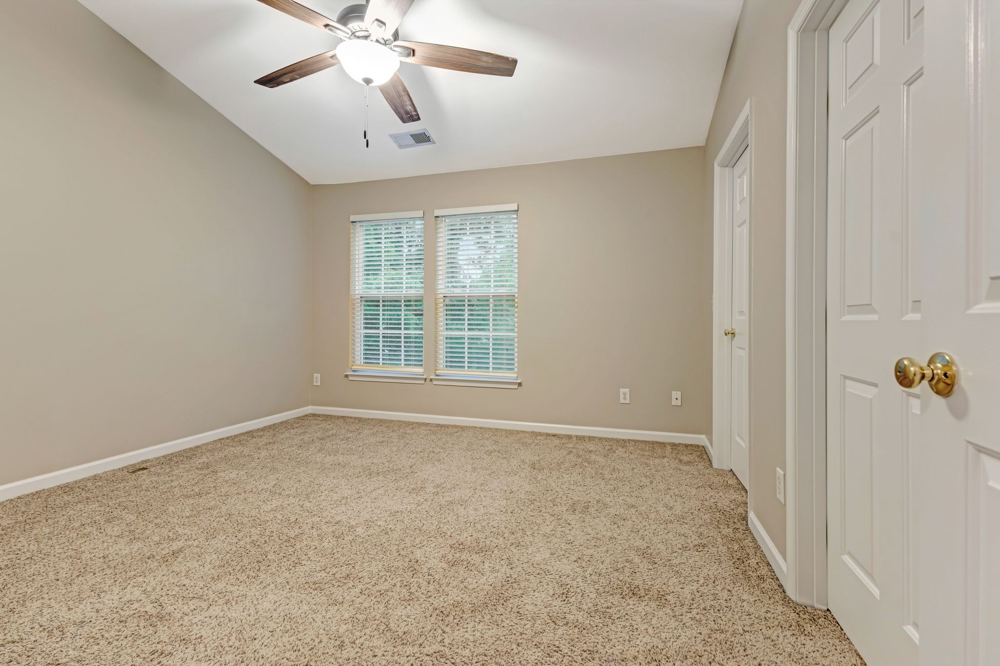 696 Huffine Manor Cir