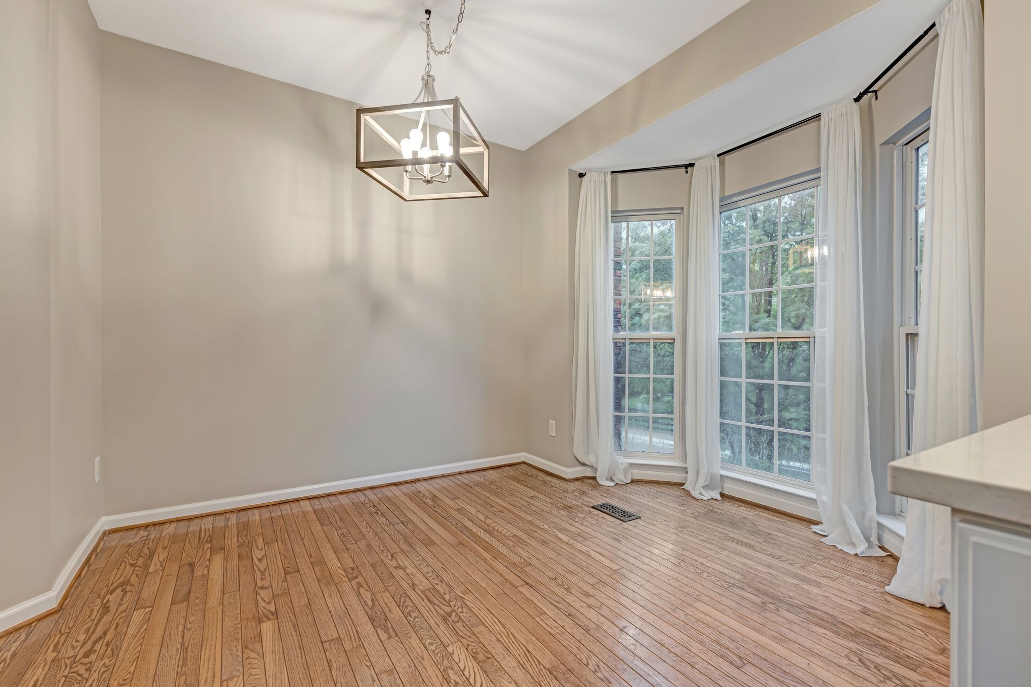 696 Huffine Manor Cir