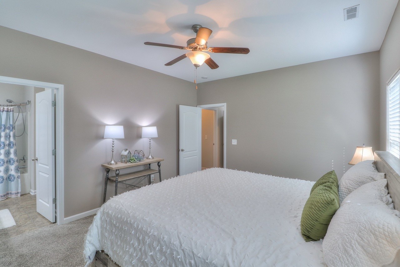1133 Winding Branch Dr