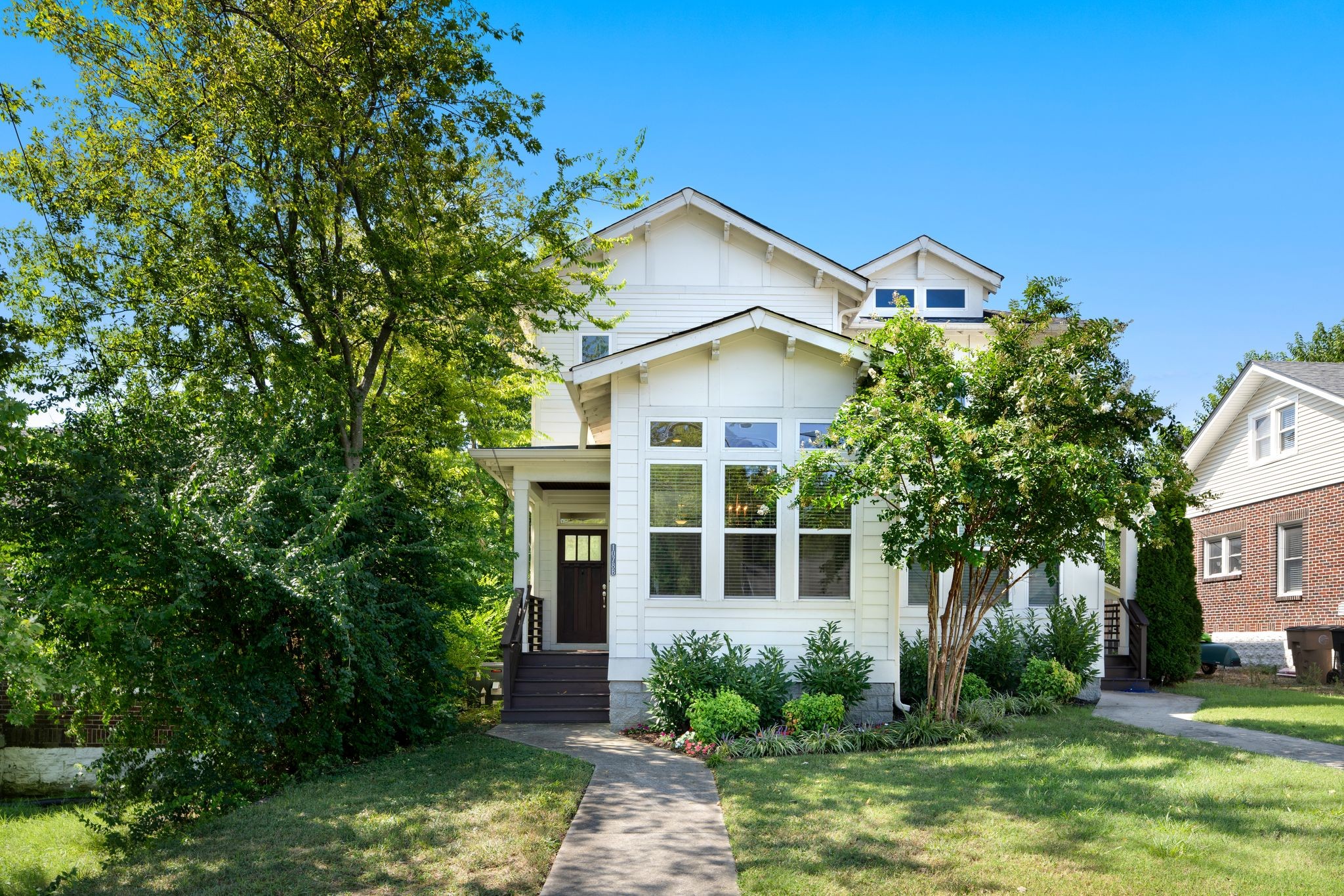 1078B Zophi St