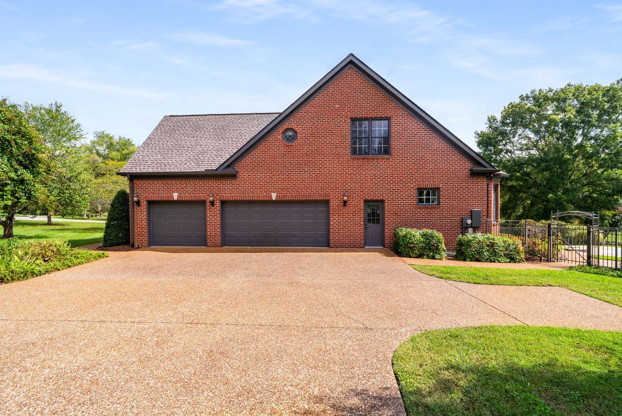 110 Century Oak Dr