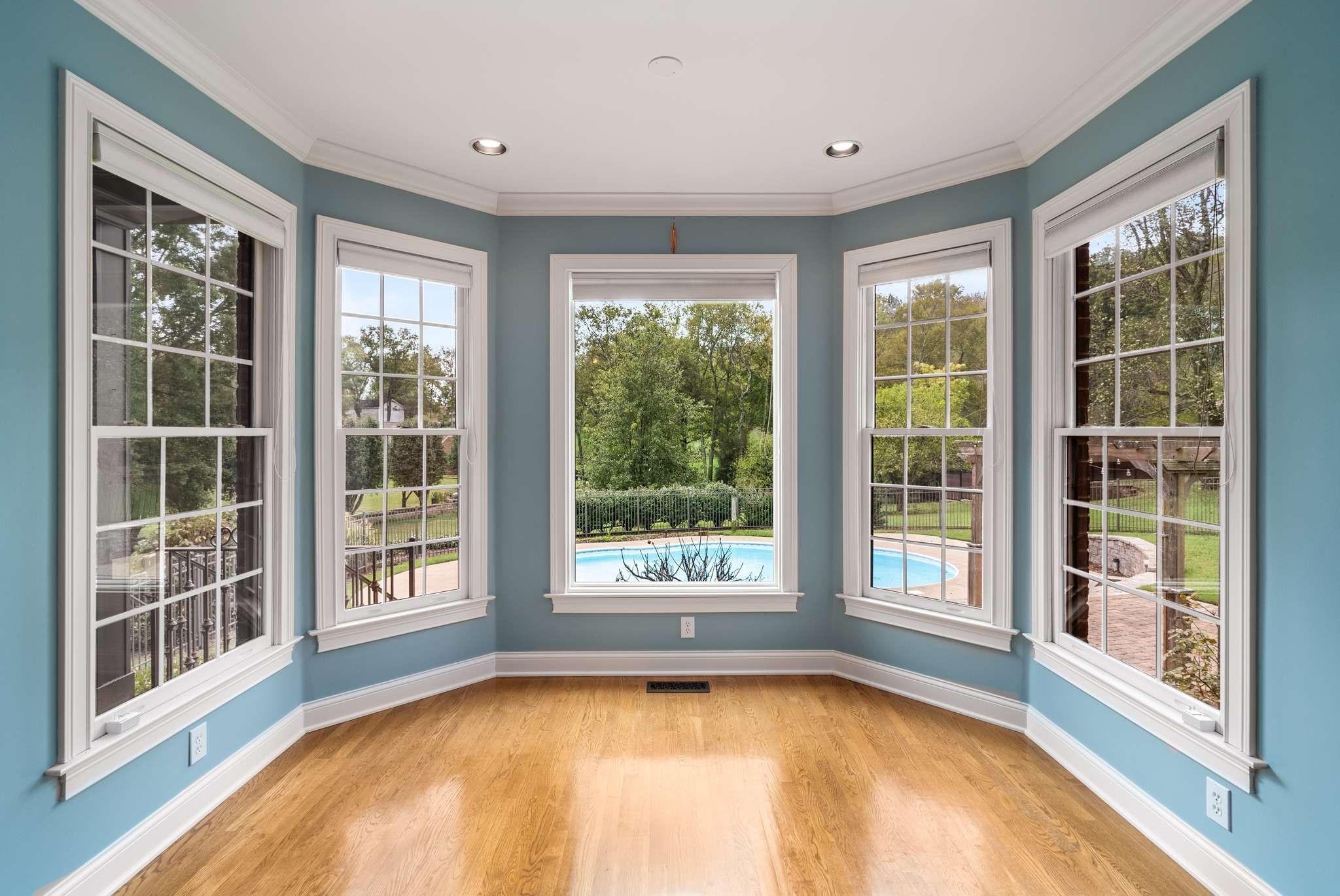 110 Century Oak Dr