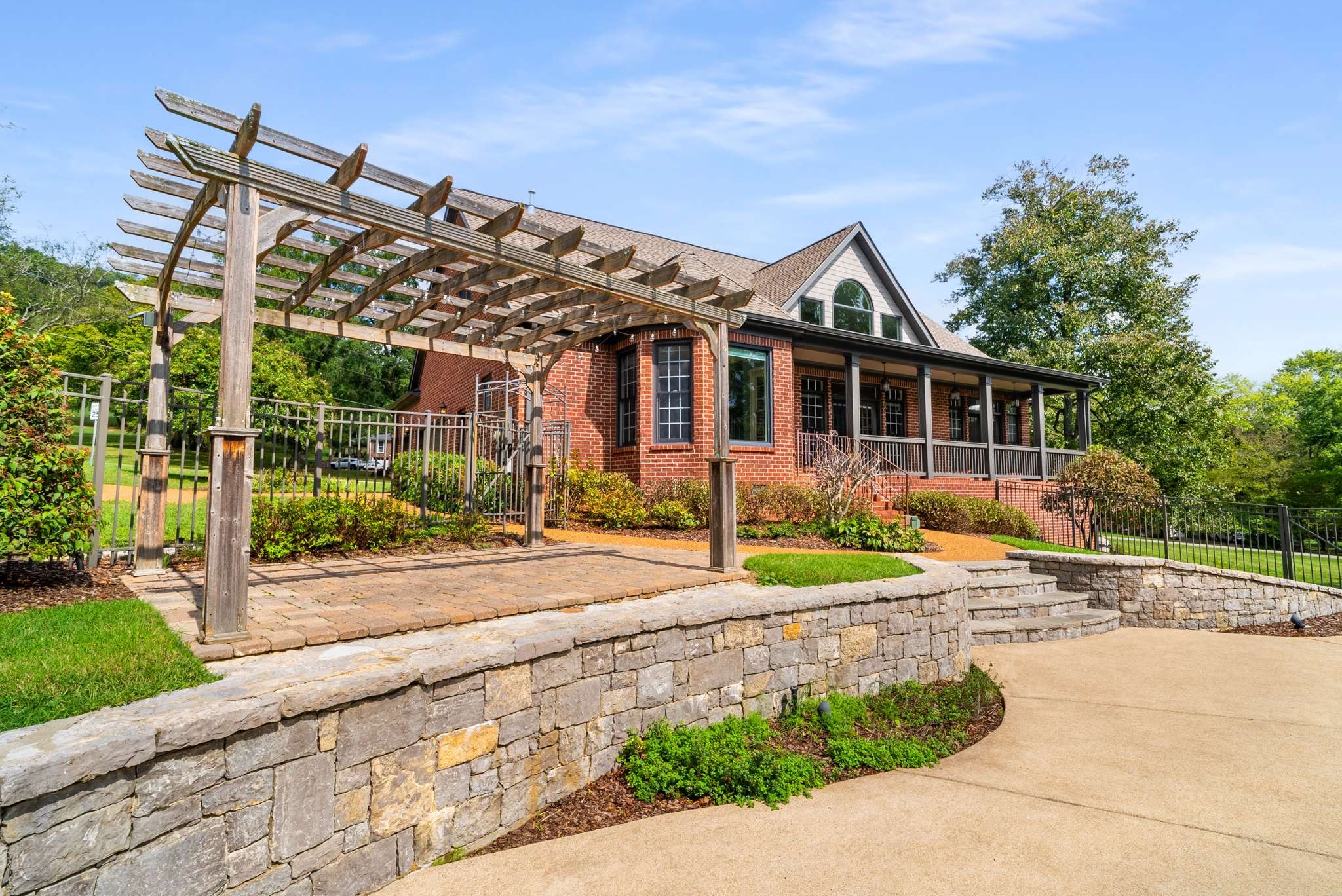110 Century Oak Dr