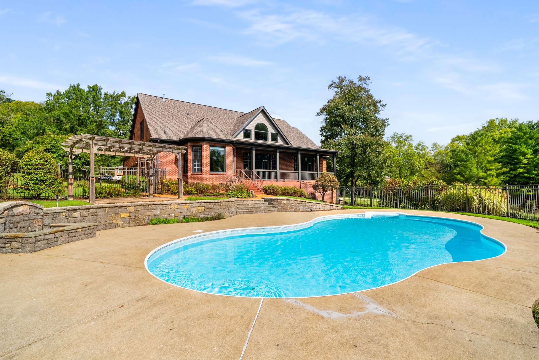 110 Century Oak Dr