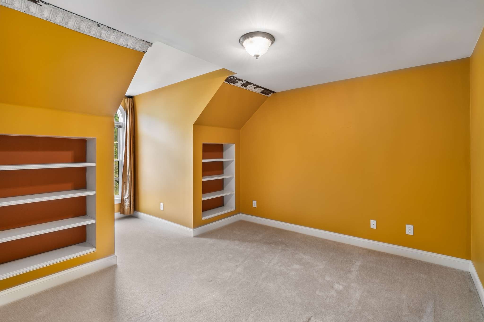 110 Century Oak Dr