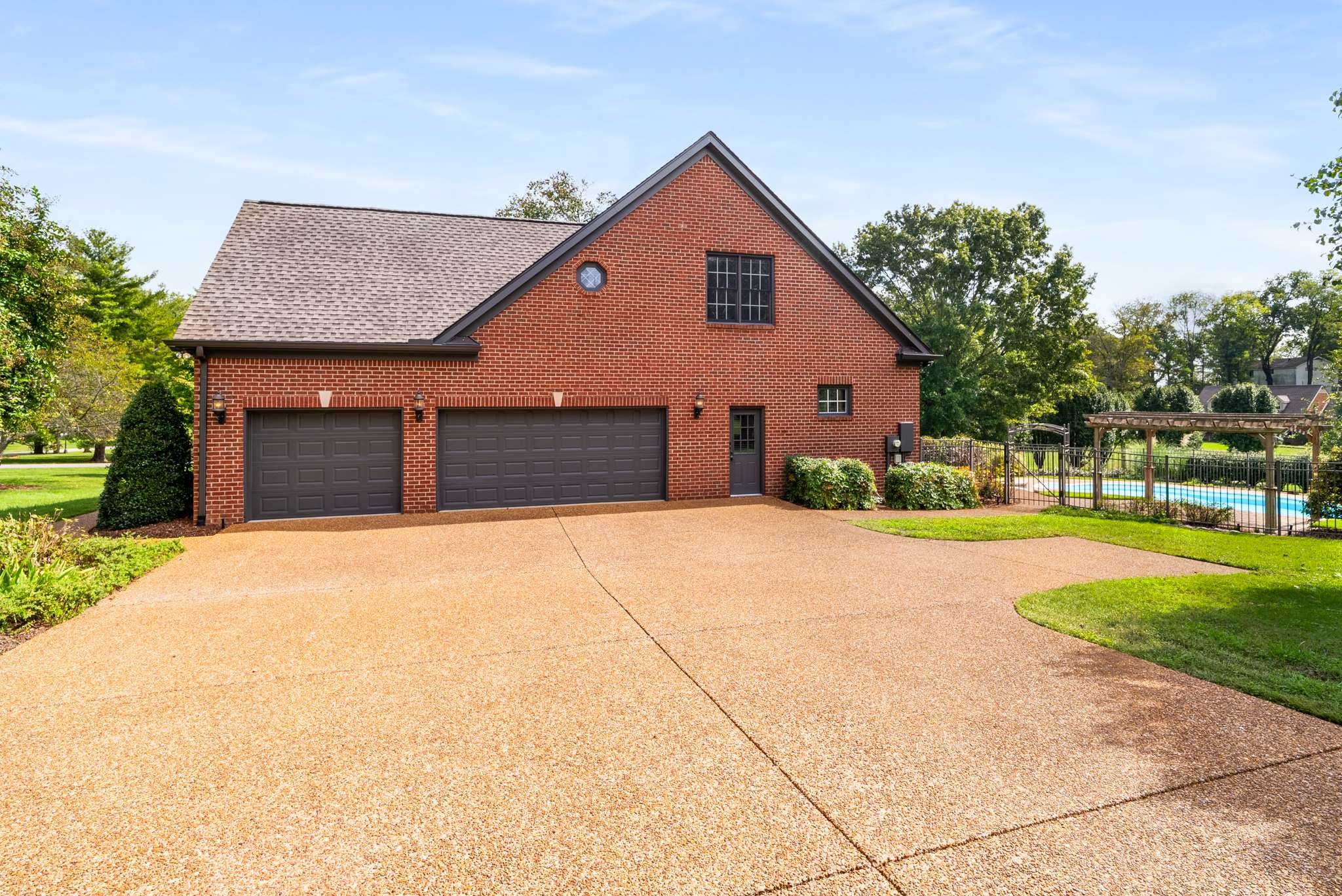 110 Century Oak Dr