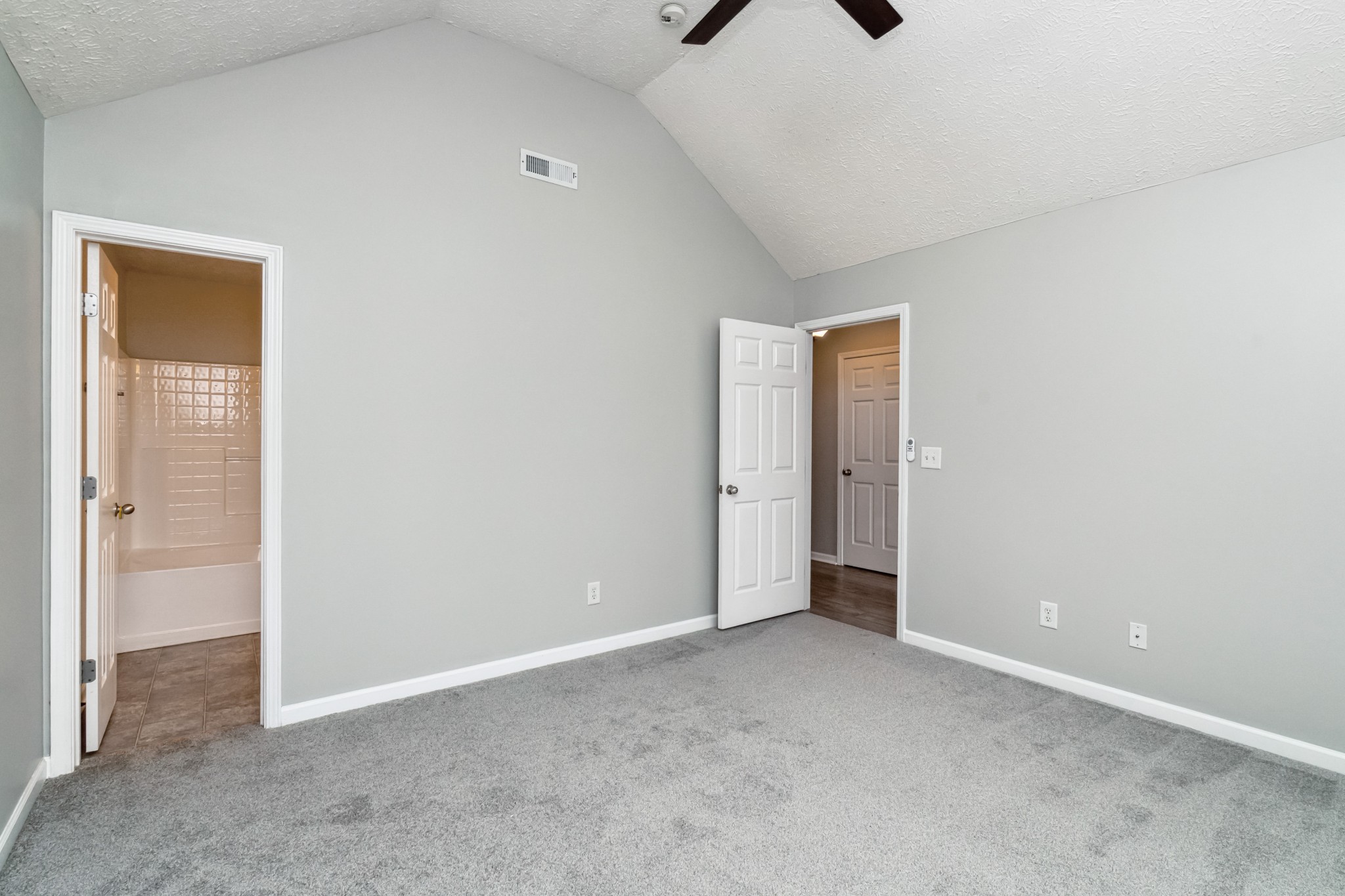2116 Deer Valley Dr
