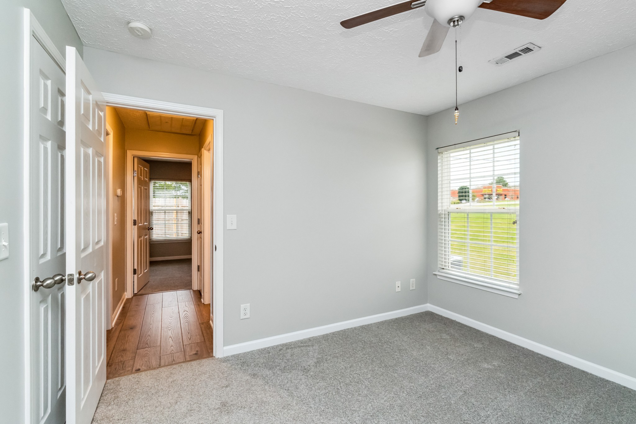 2116 Deer Valley Dr