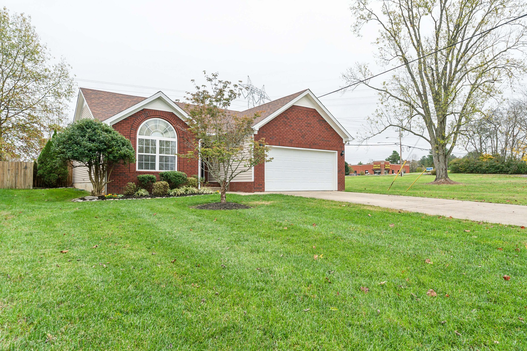 2116 Deer Valley Dr