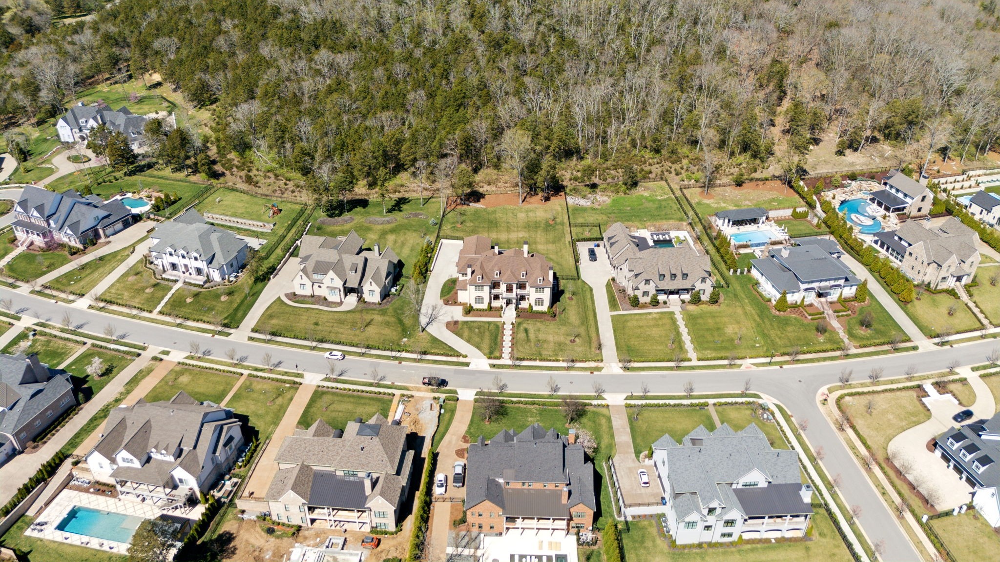1506 Amesbury Ln