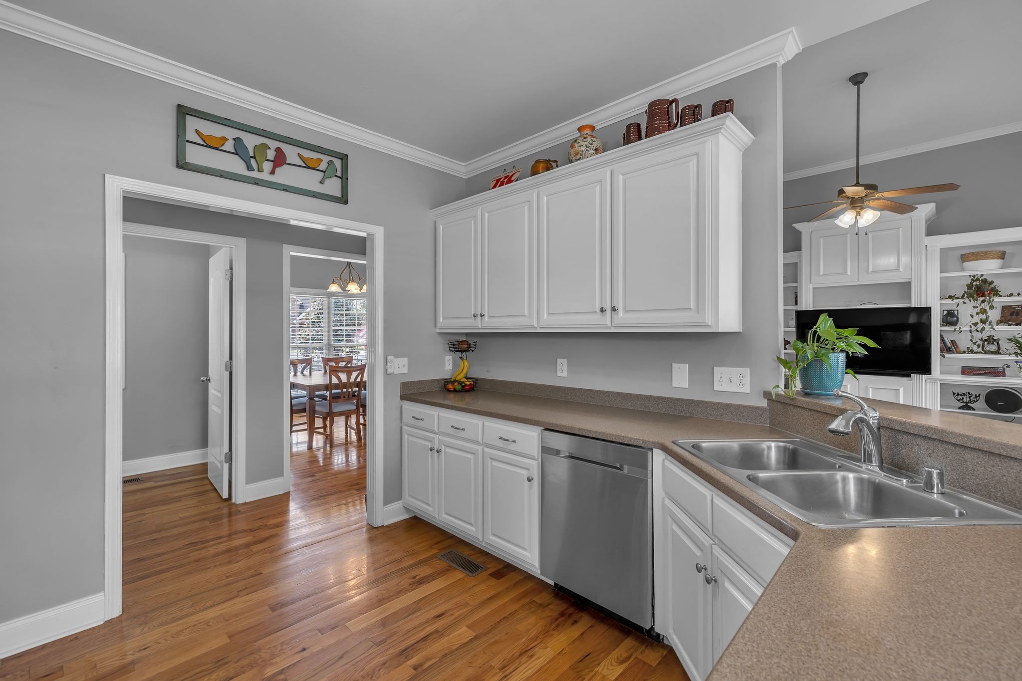 1912 Joben Dr