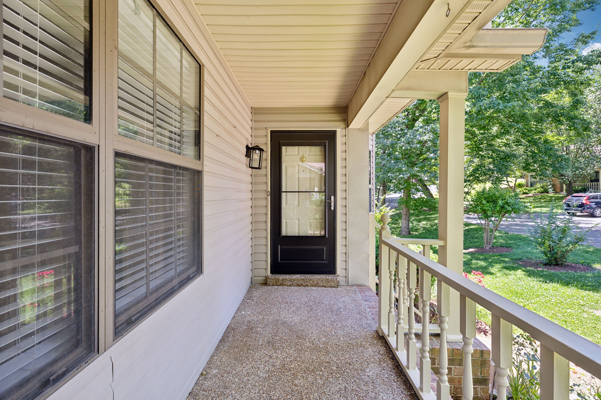 804 Beazer Ln