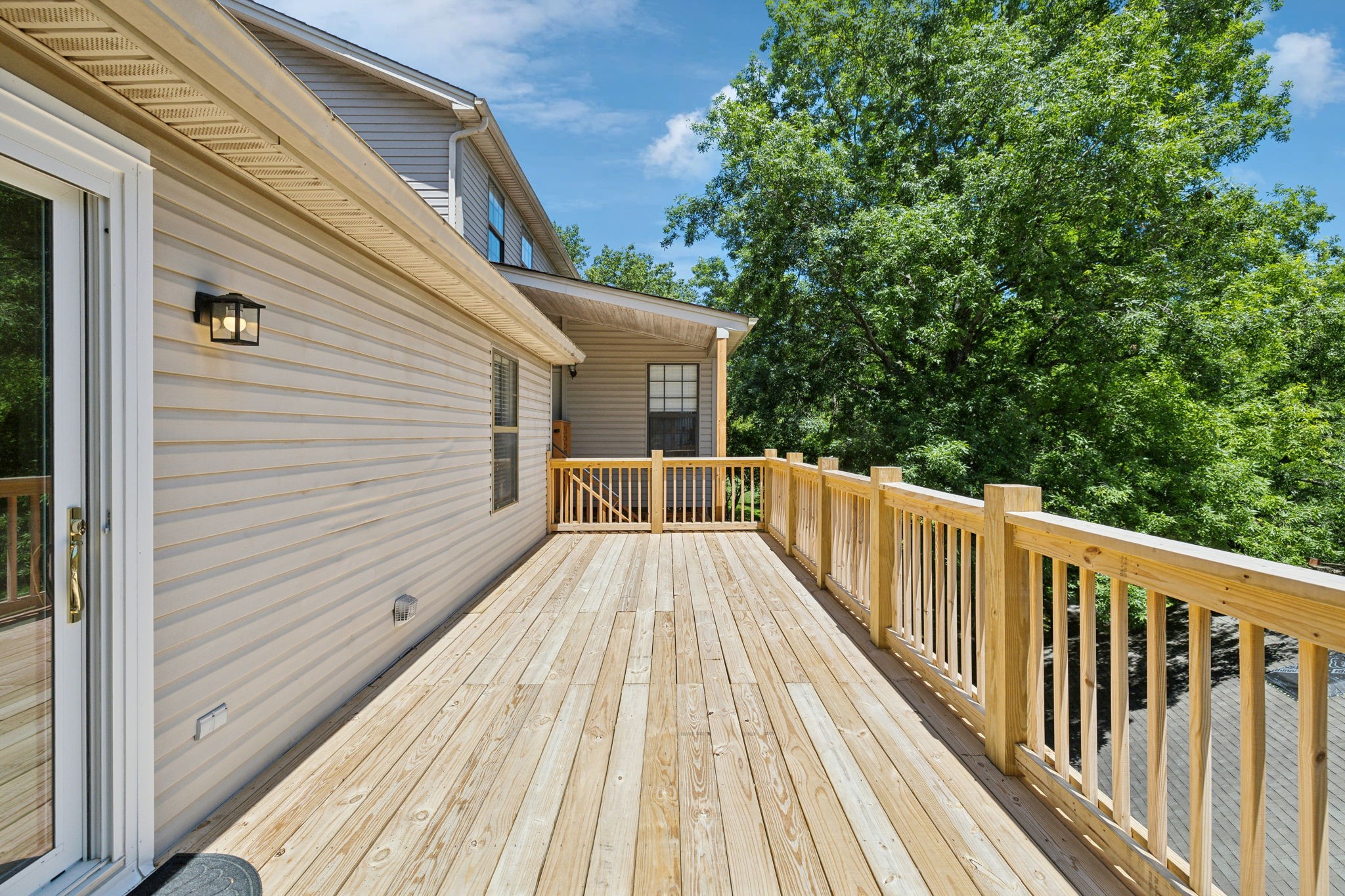 804 Beazer Ln