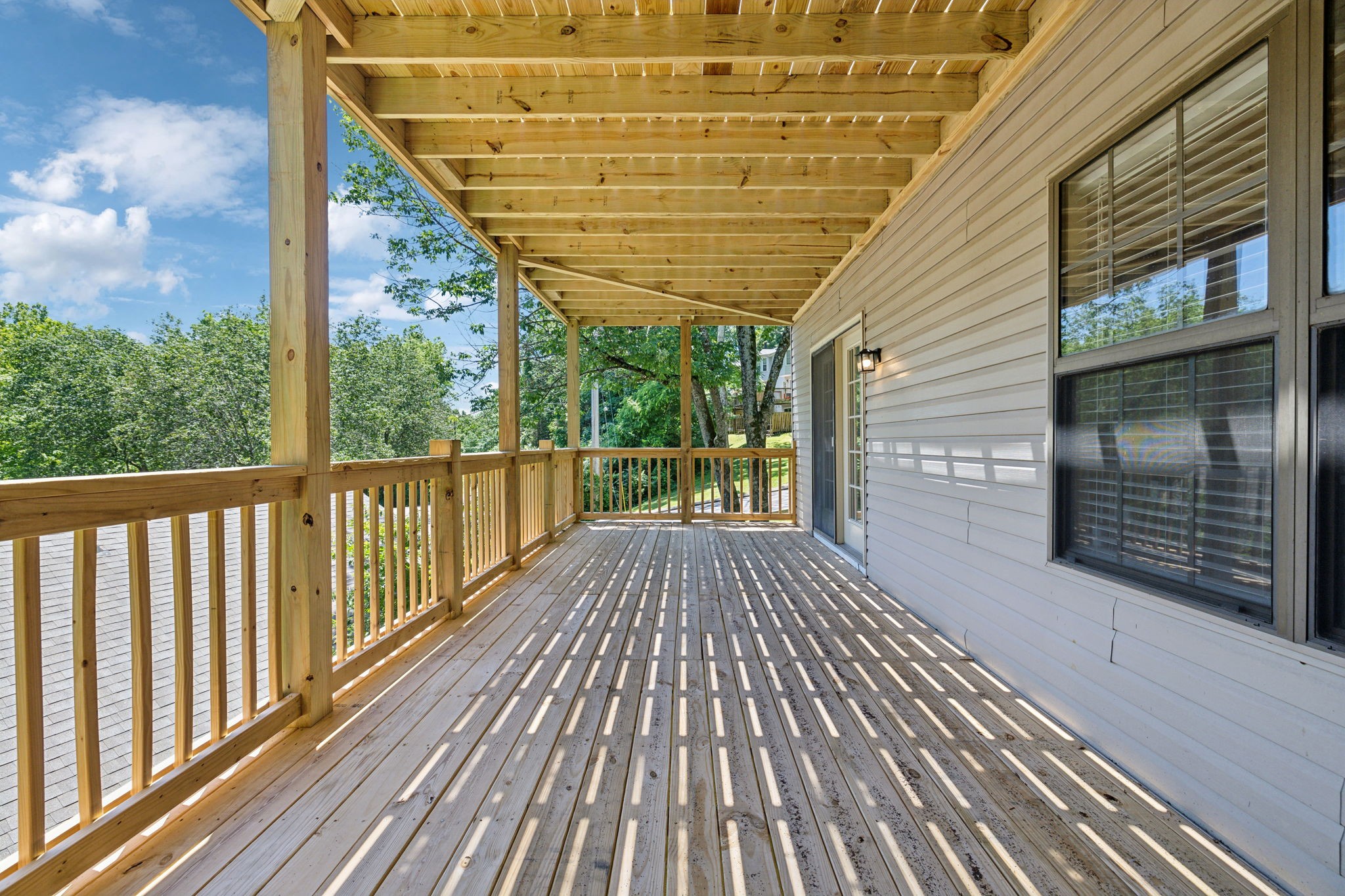 804 Beazer Ln