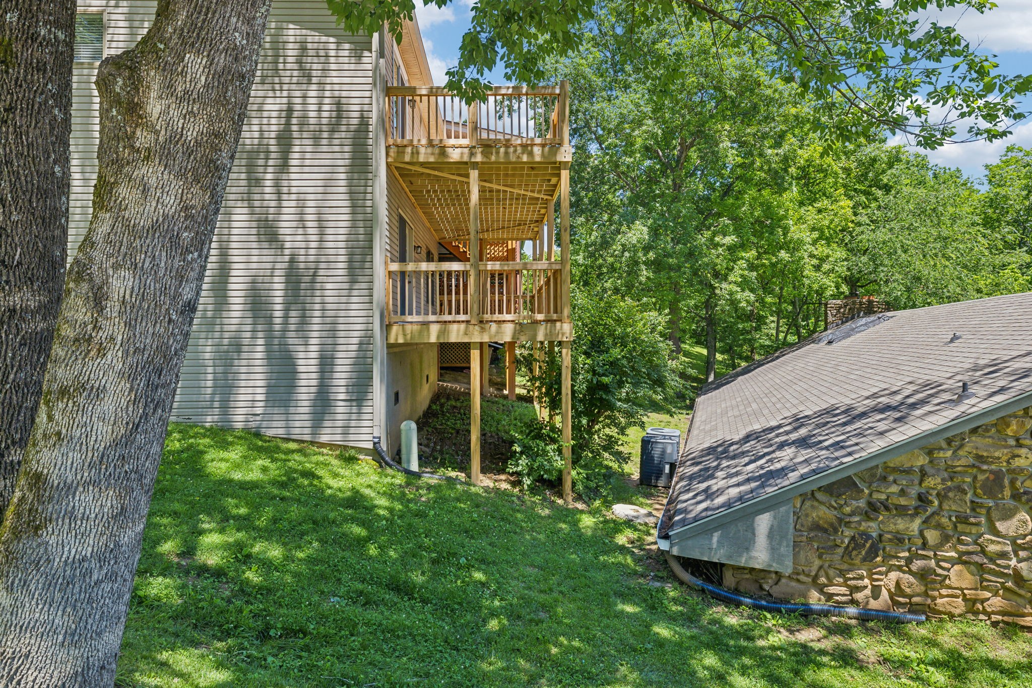 804 Beazer Ln