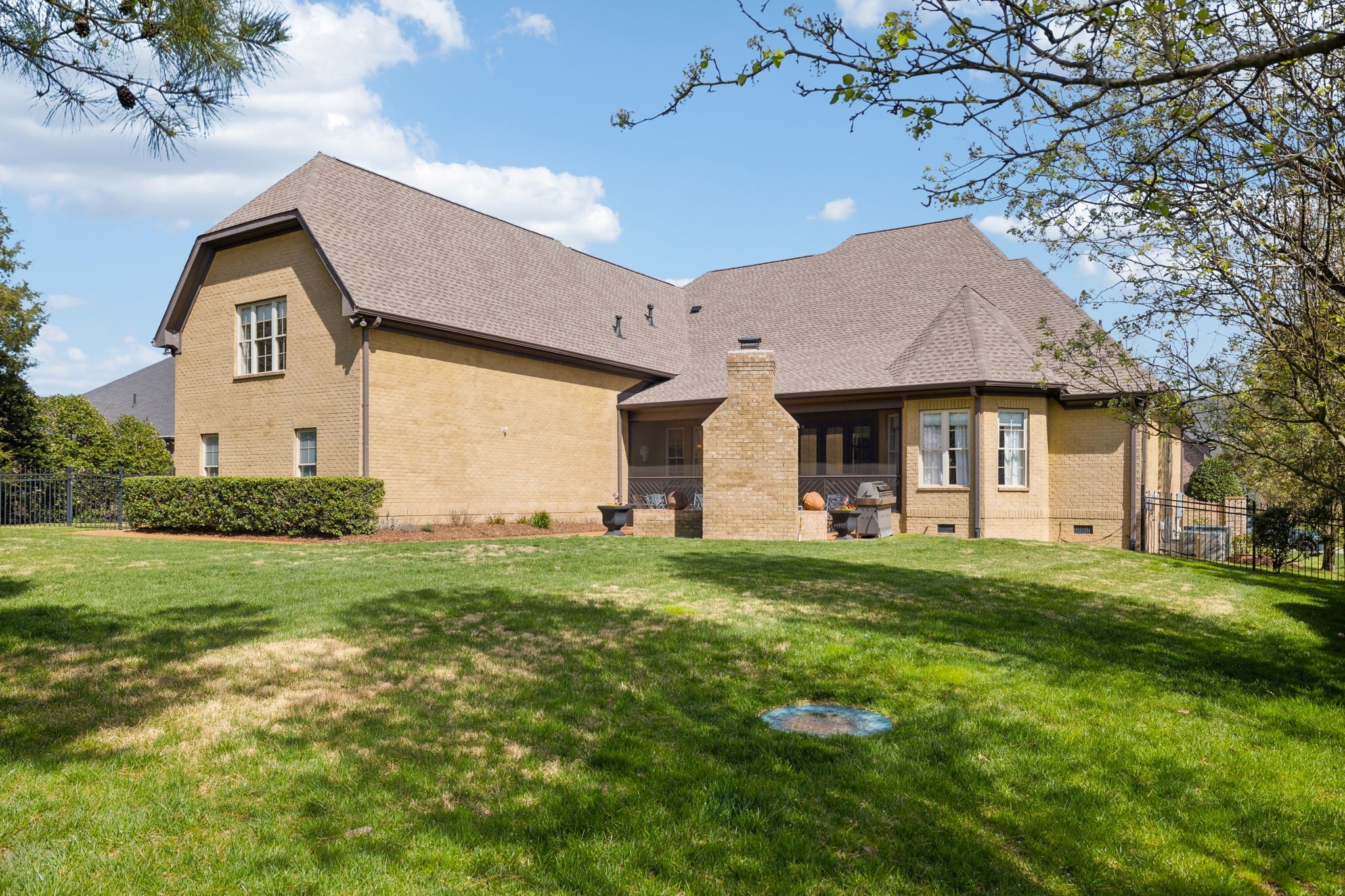 1194 Meadow Bridge Ln
