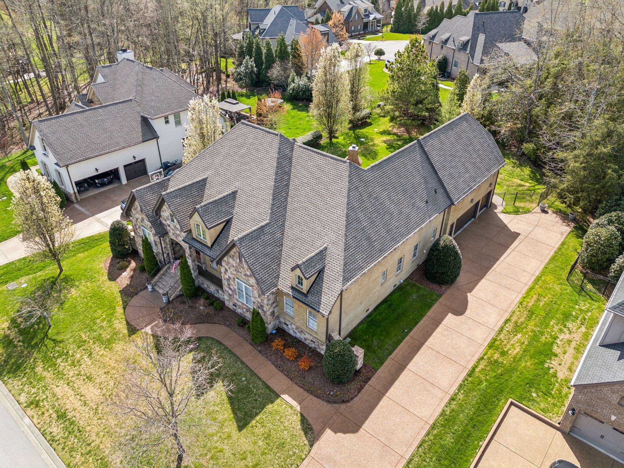 1194 Meadow Bridge Ln