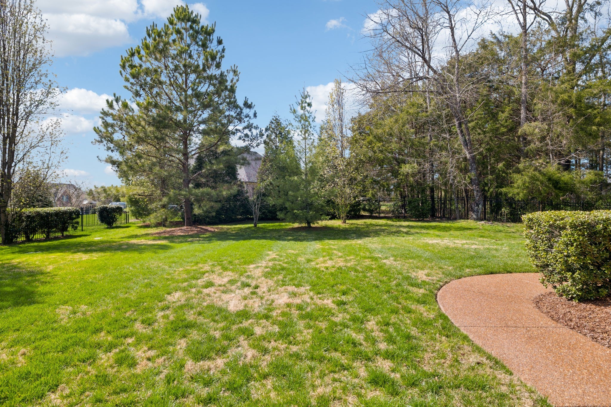 1194 Meadow Bridge Ln