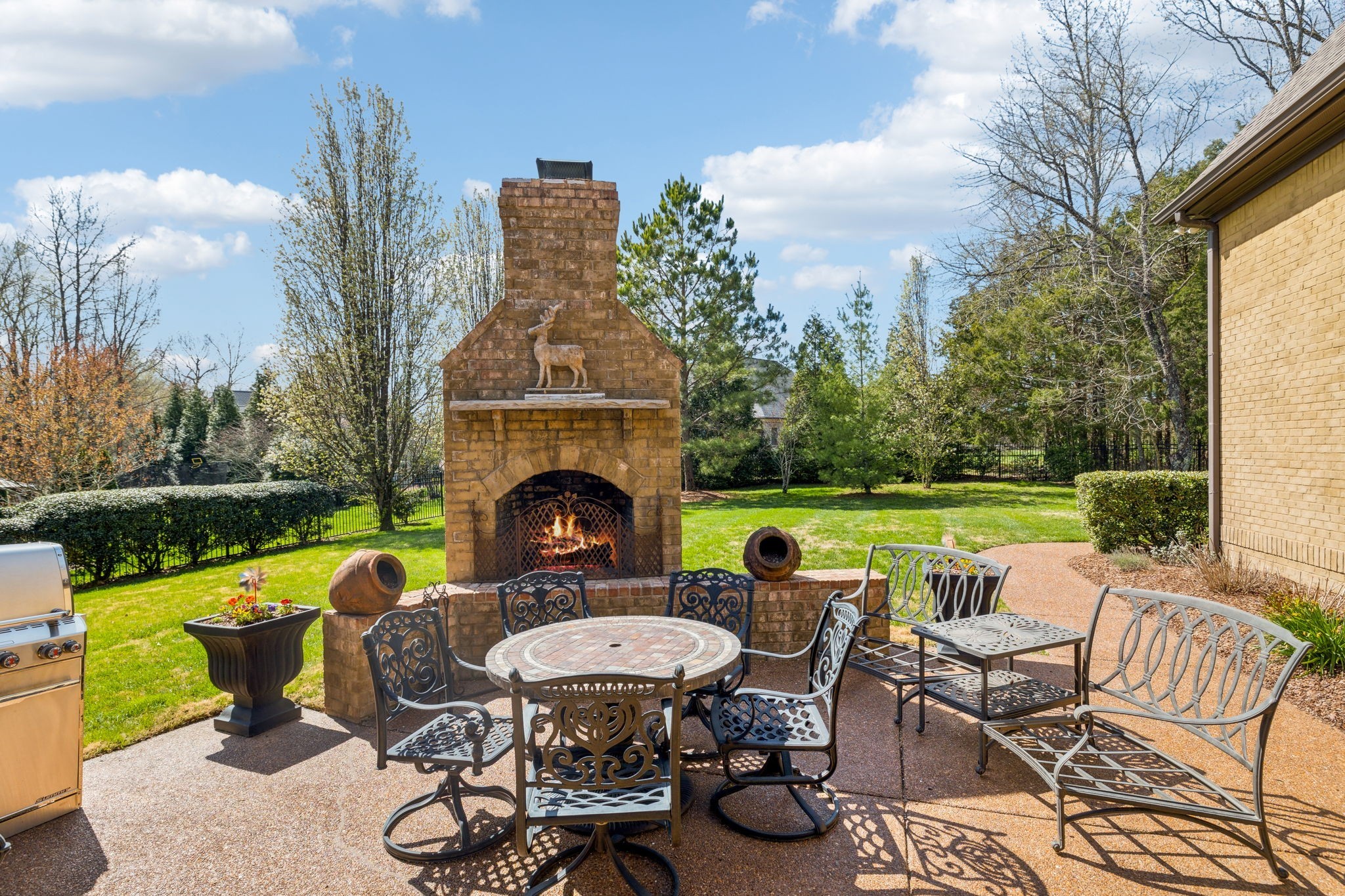 1194 Meadow Bridge Ln