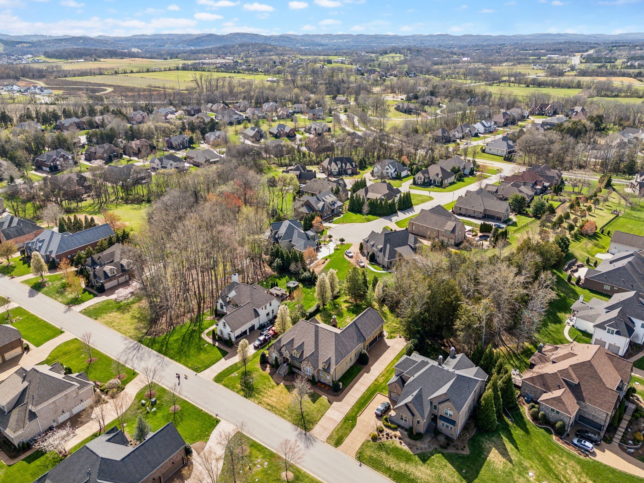 1194 Meadow Bridge Ln