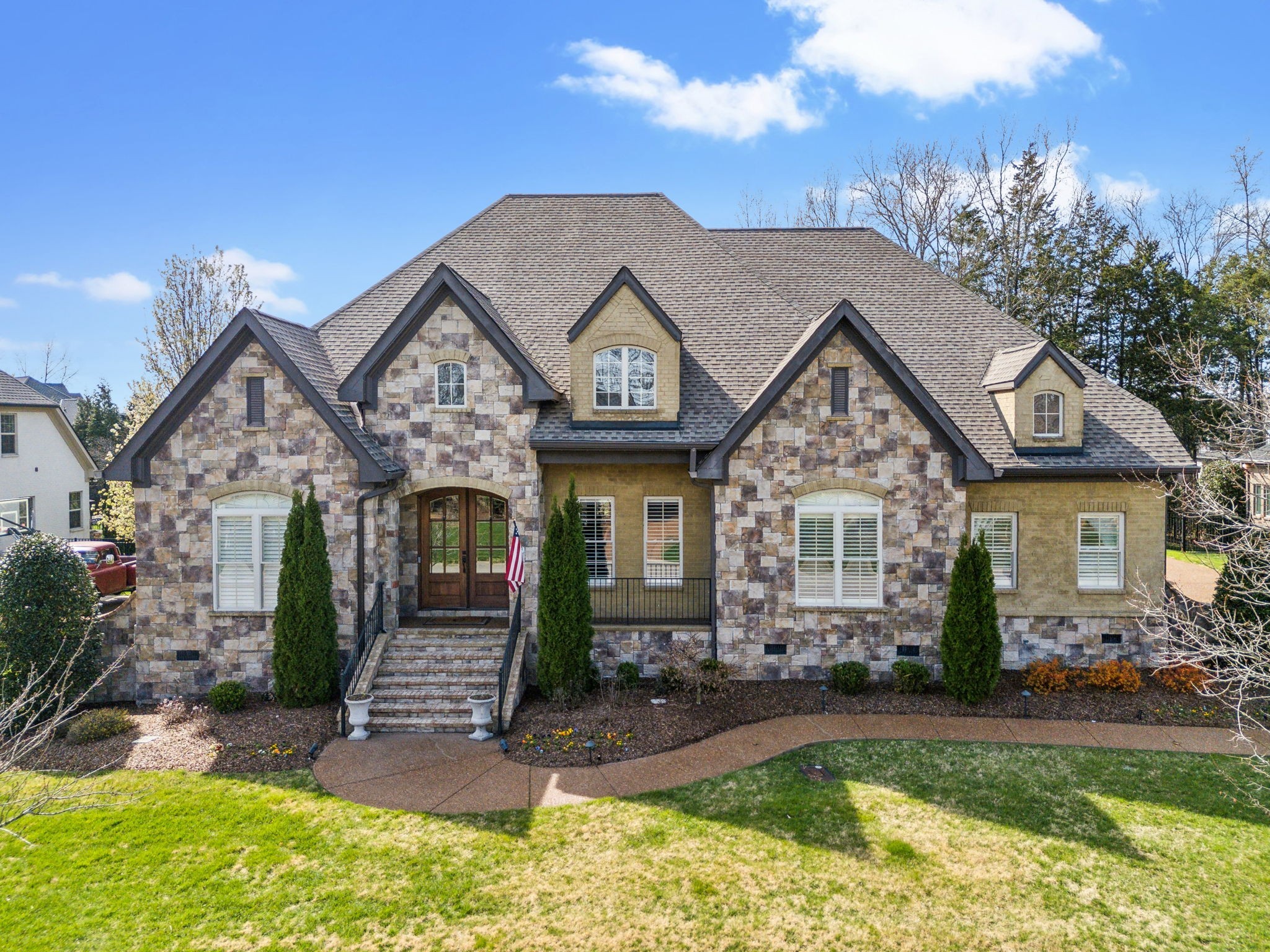 1194 Meadow Bridge Ln