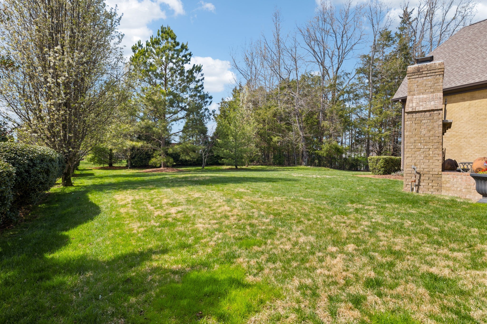 1194 Meadow Bridge Ln
