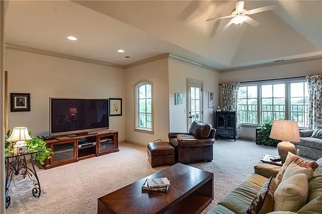 2021B Overhill Dr