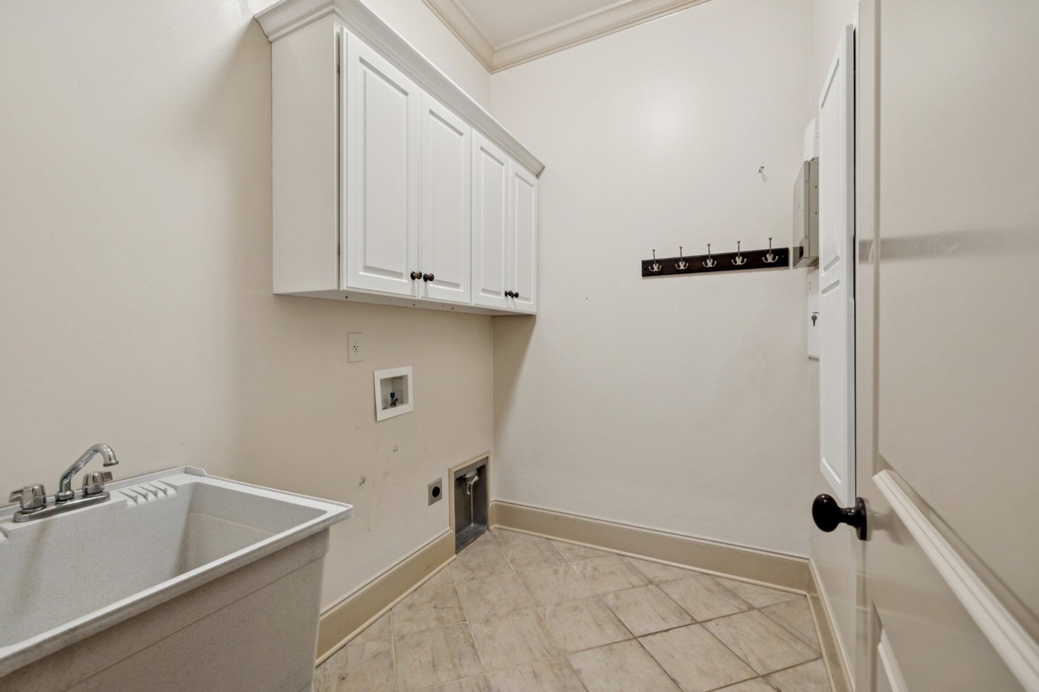 2021B Overhill Dr