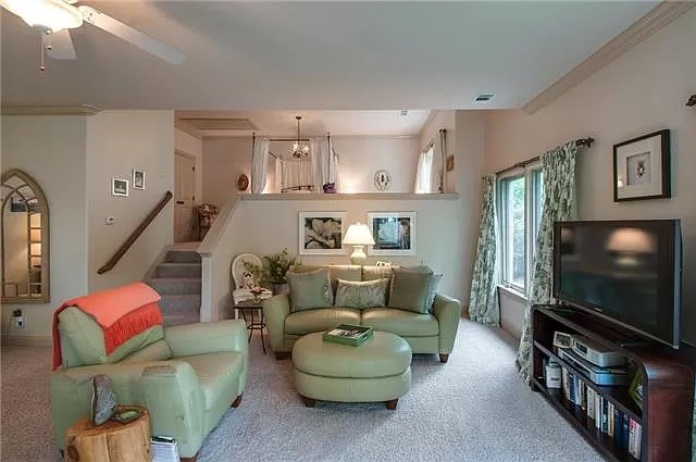 2021B Overhill Dr