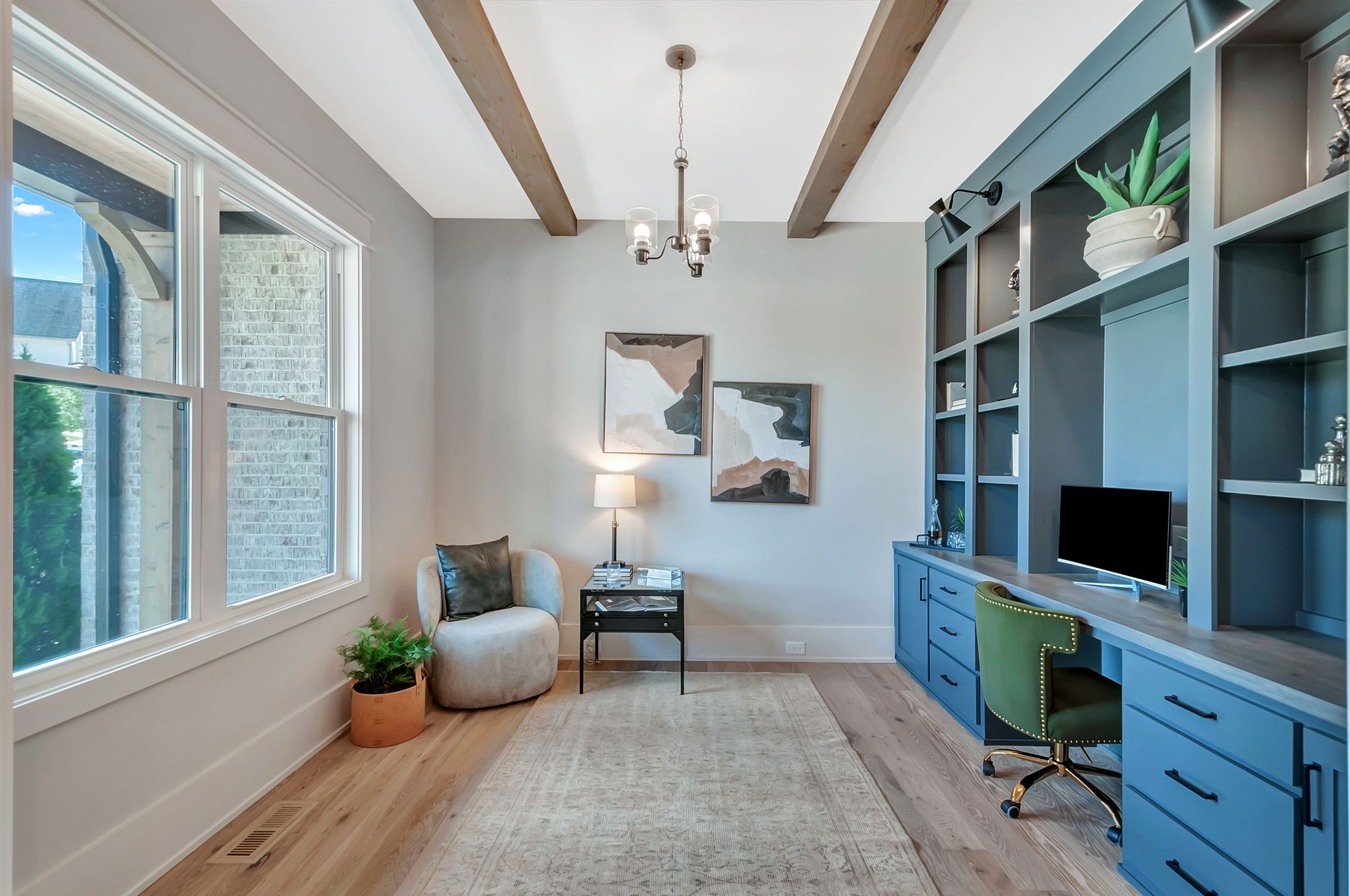 343 Circuit Rd