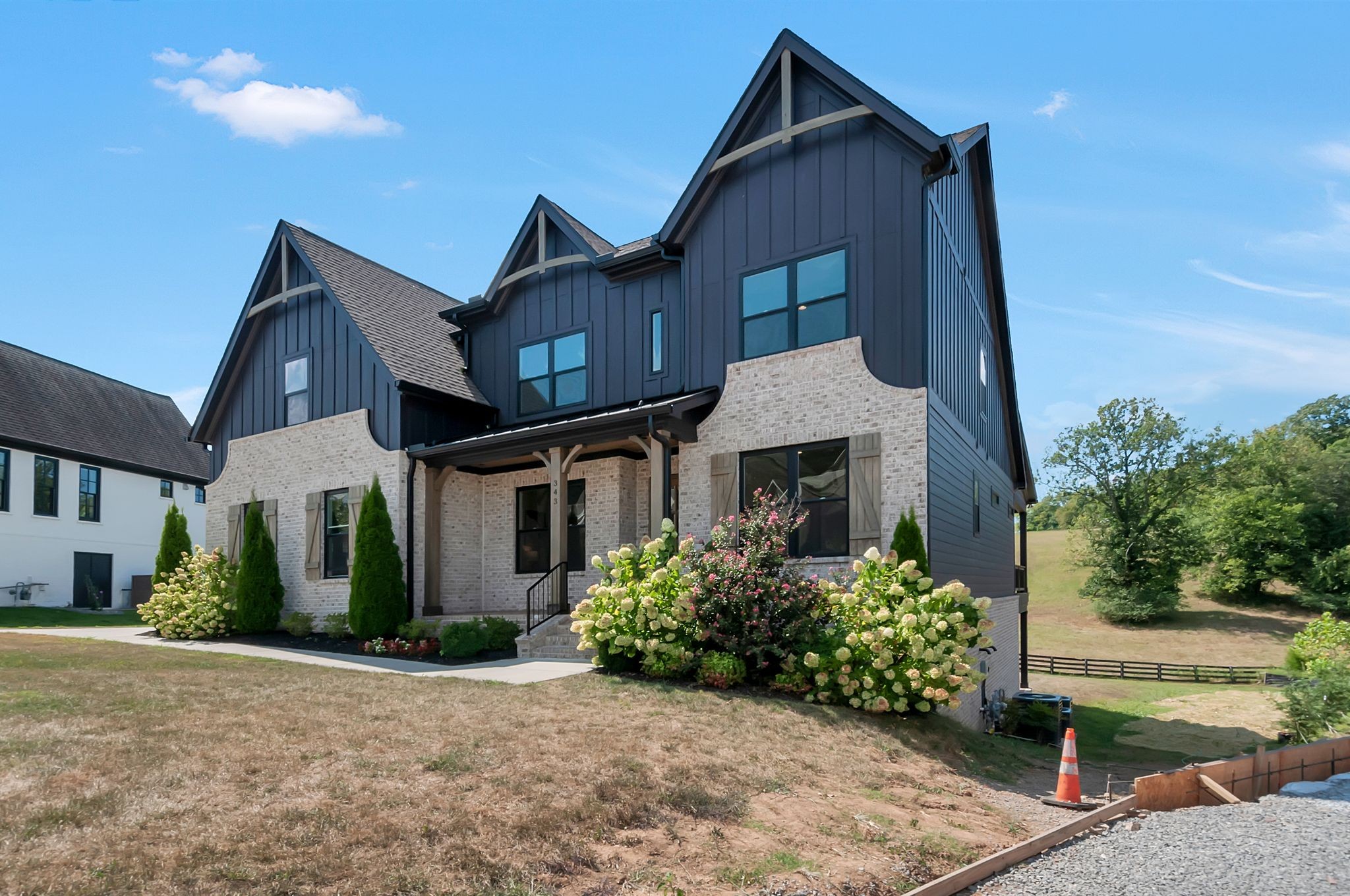 343 Circuit Rd
