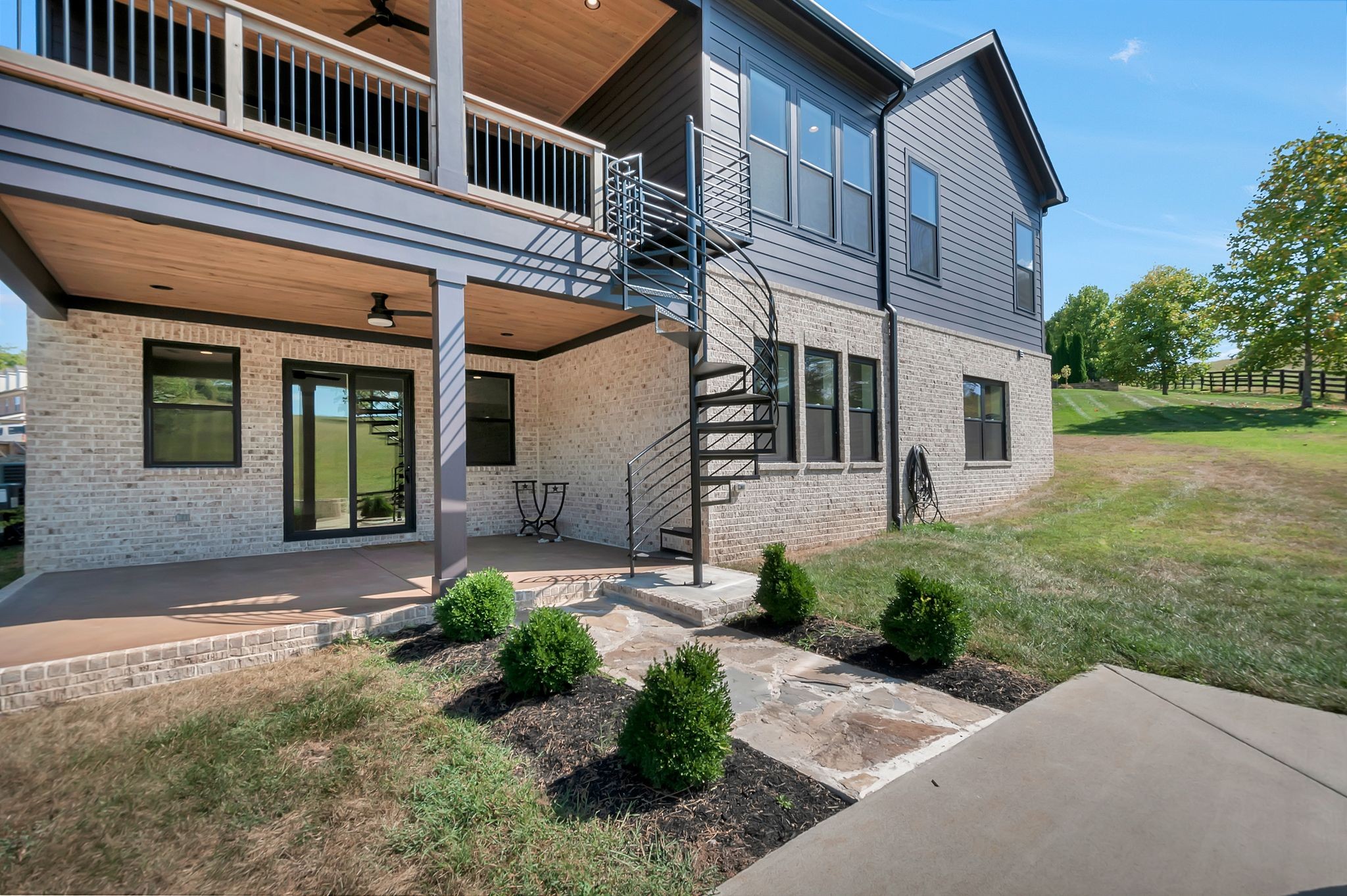343 Circuit Rd