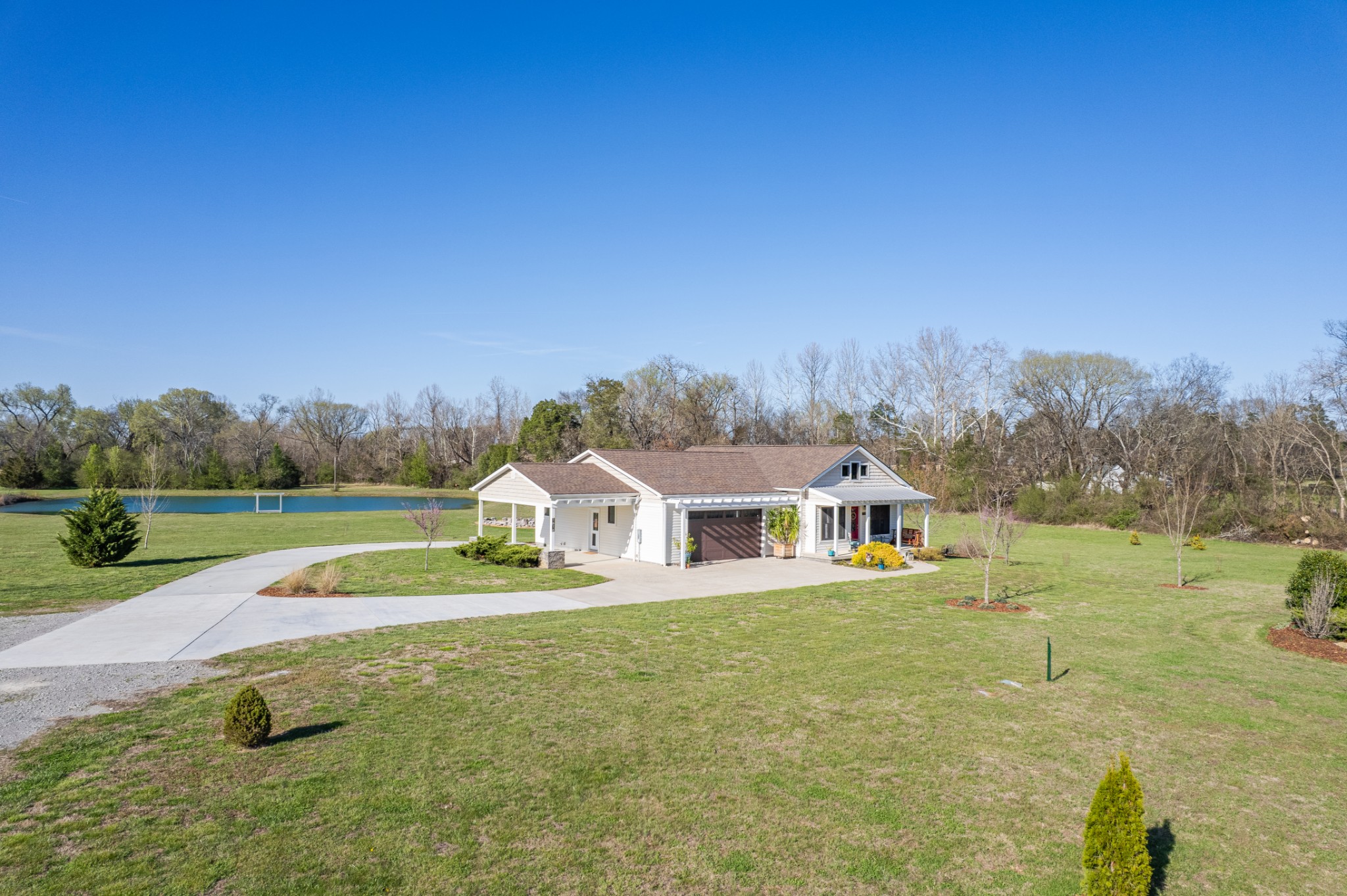 1616 Old Berlin Rd