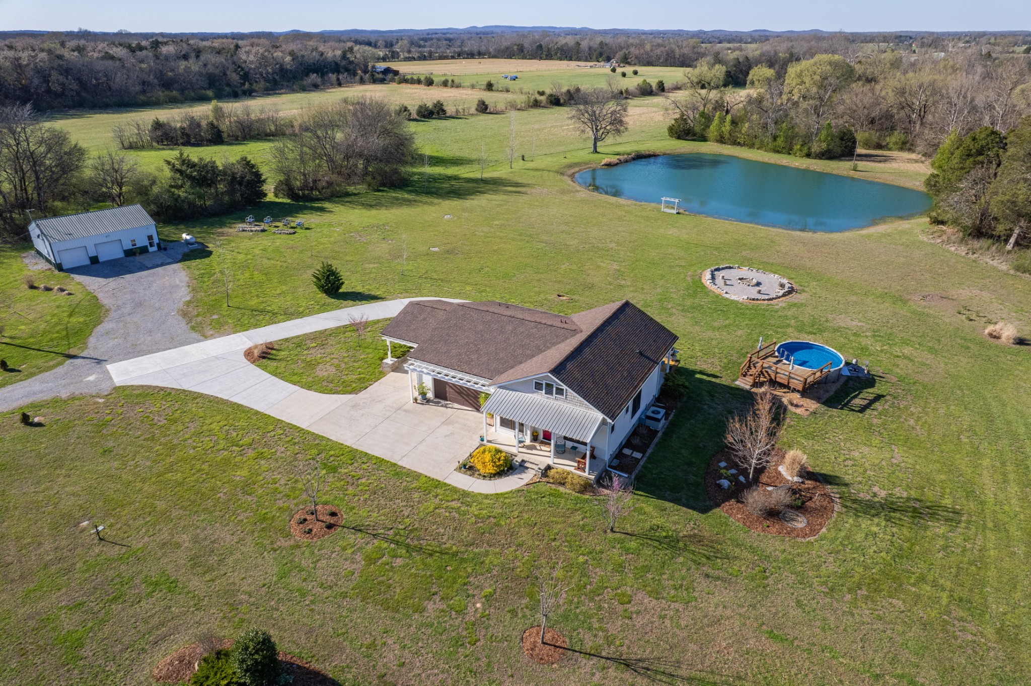 1616 Old Berlin Rd