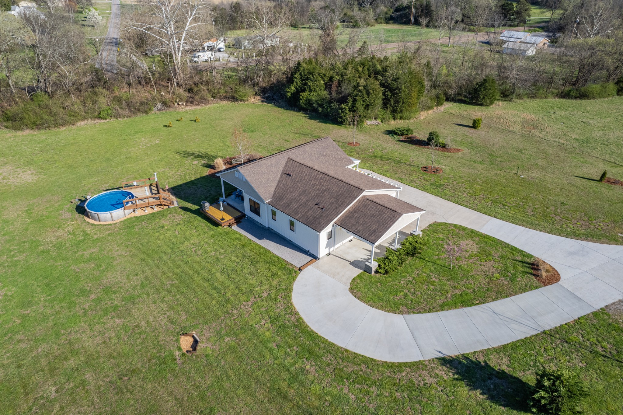 1616 Old Berlin Rd