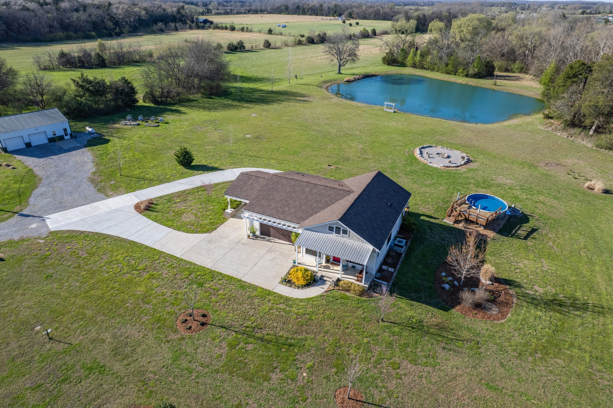 1616 Old Berlin Rd