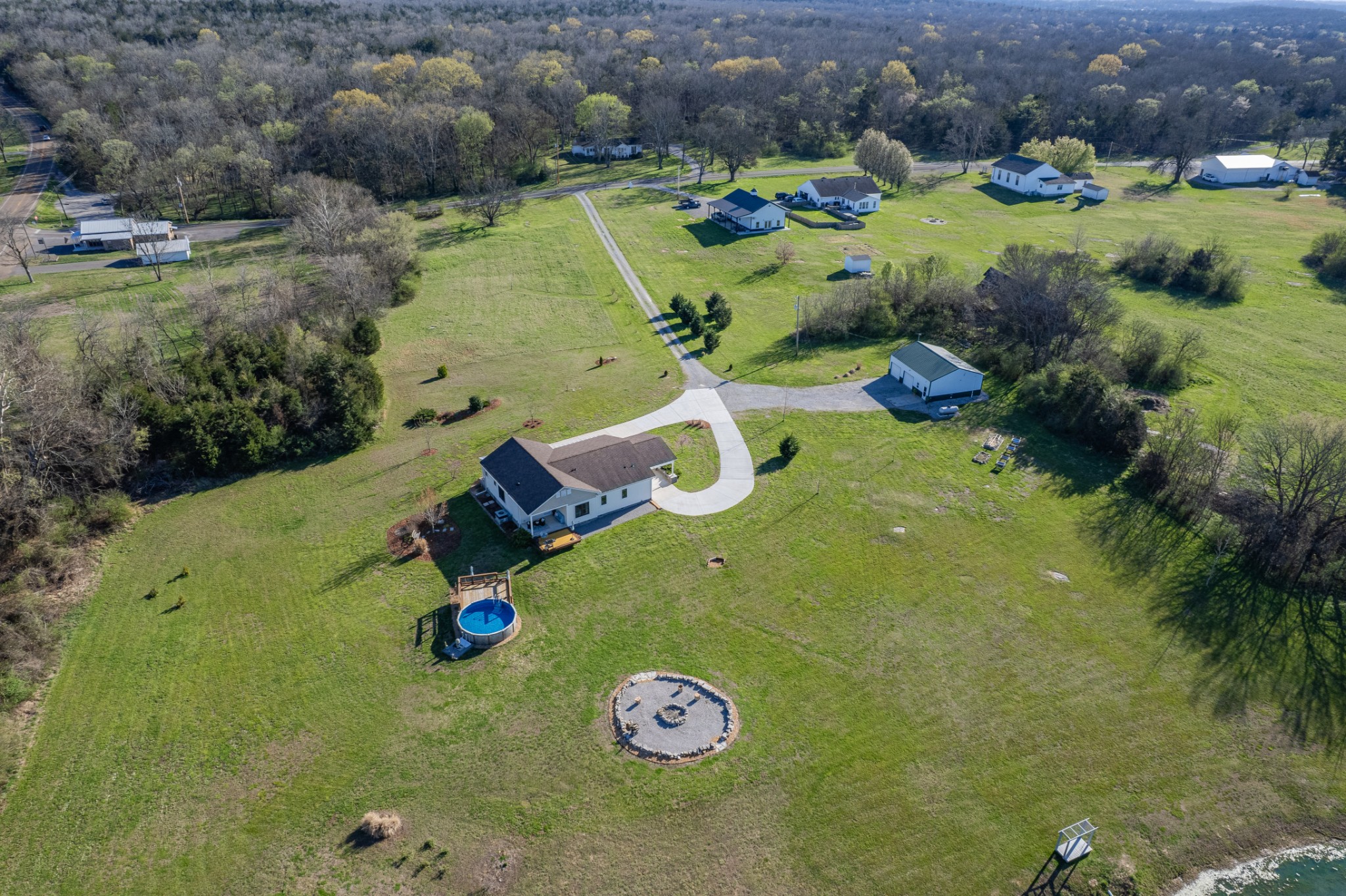 1616 Old Berlin Rd