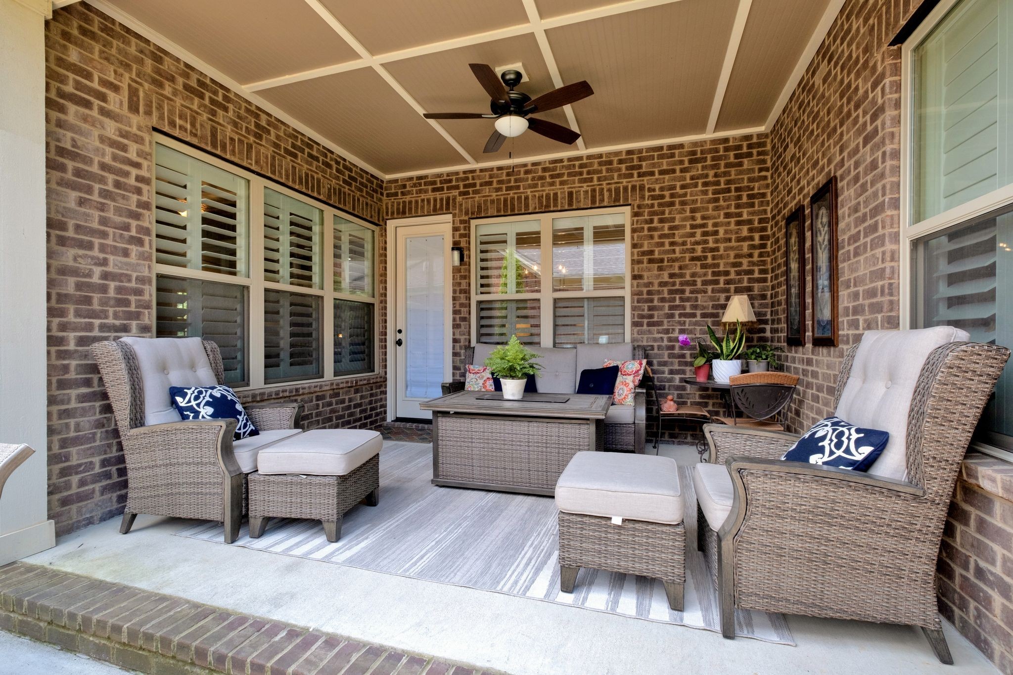 2505 Upper Hollow Rd