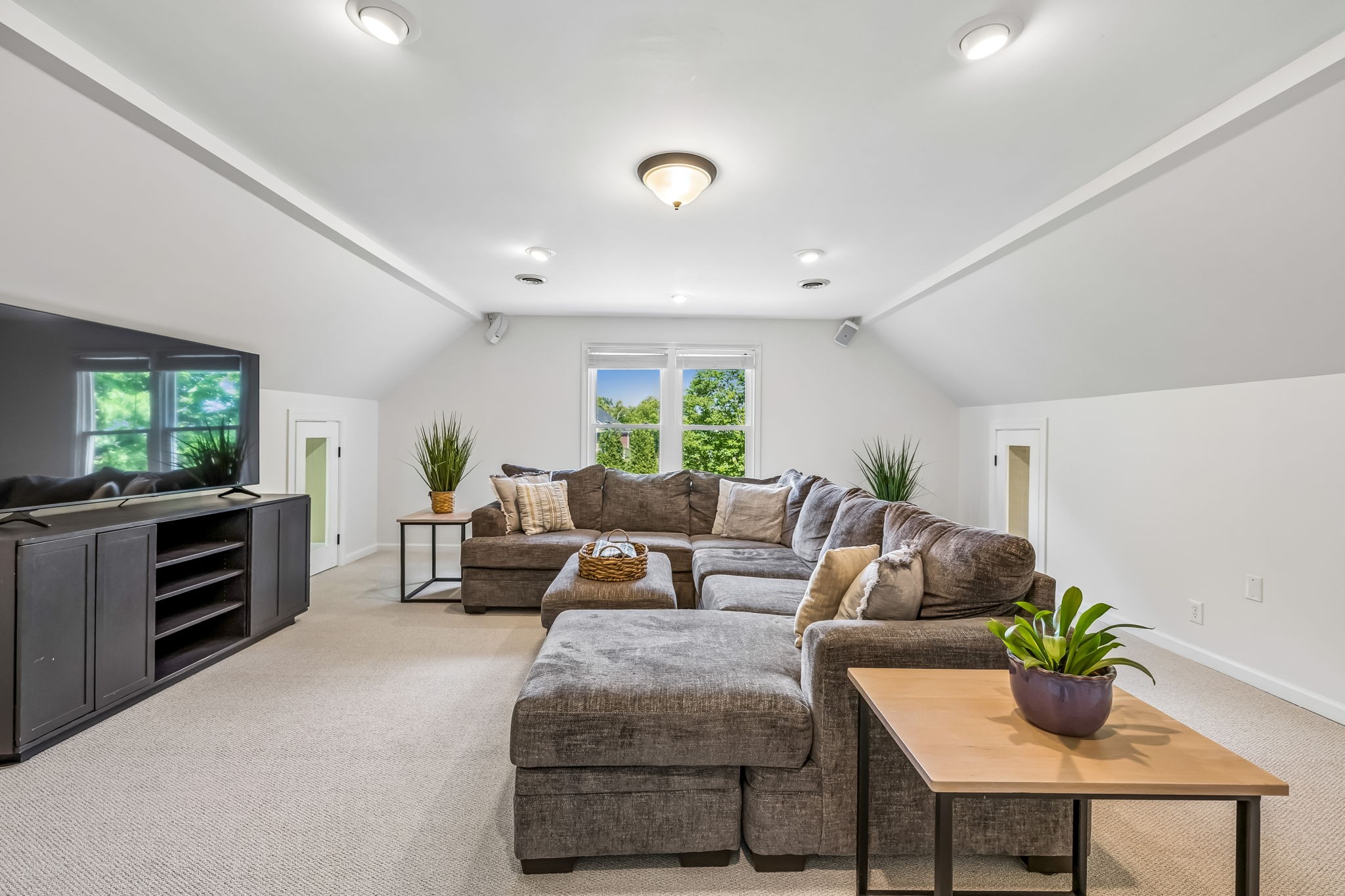 2430 Douglass Glen Ln