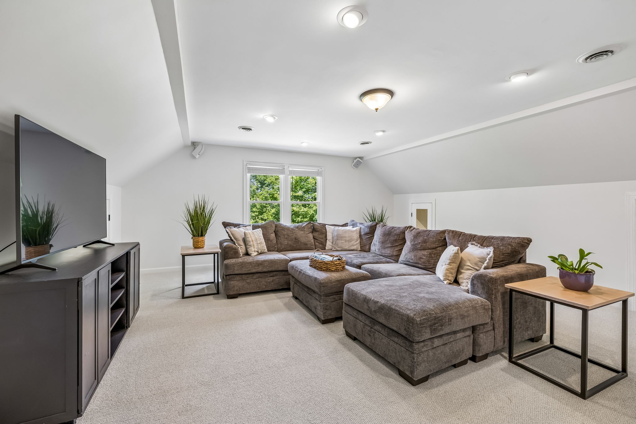 2430 Douglass Glen Ln