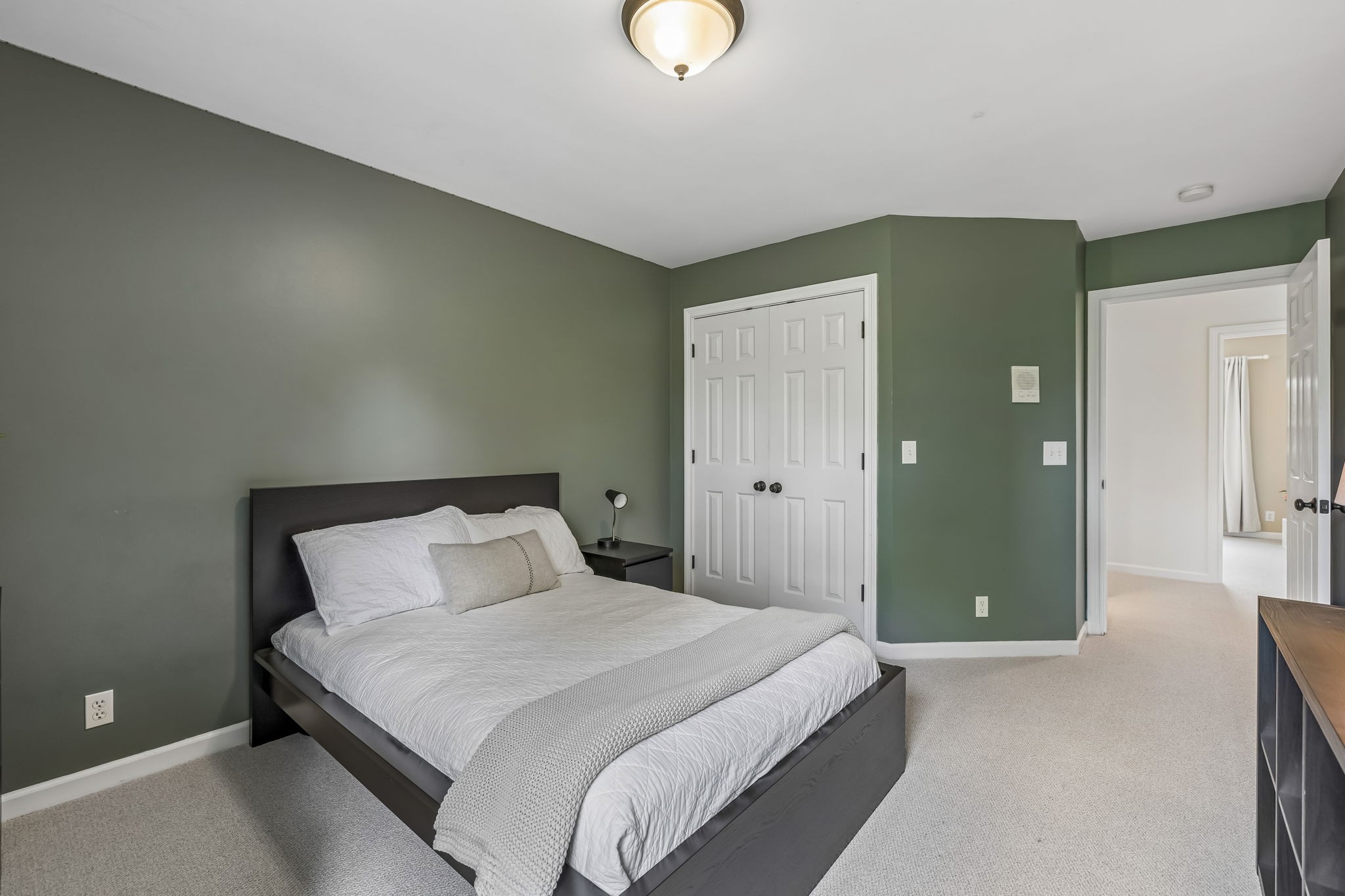 2430 Douglass Glen Ln
