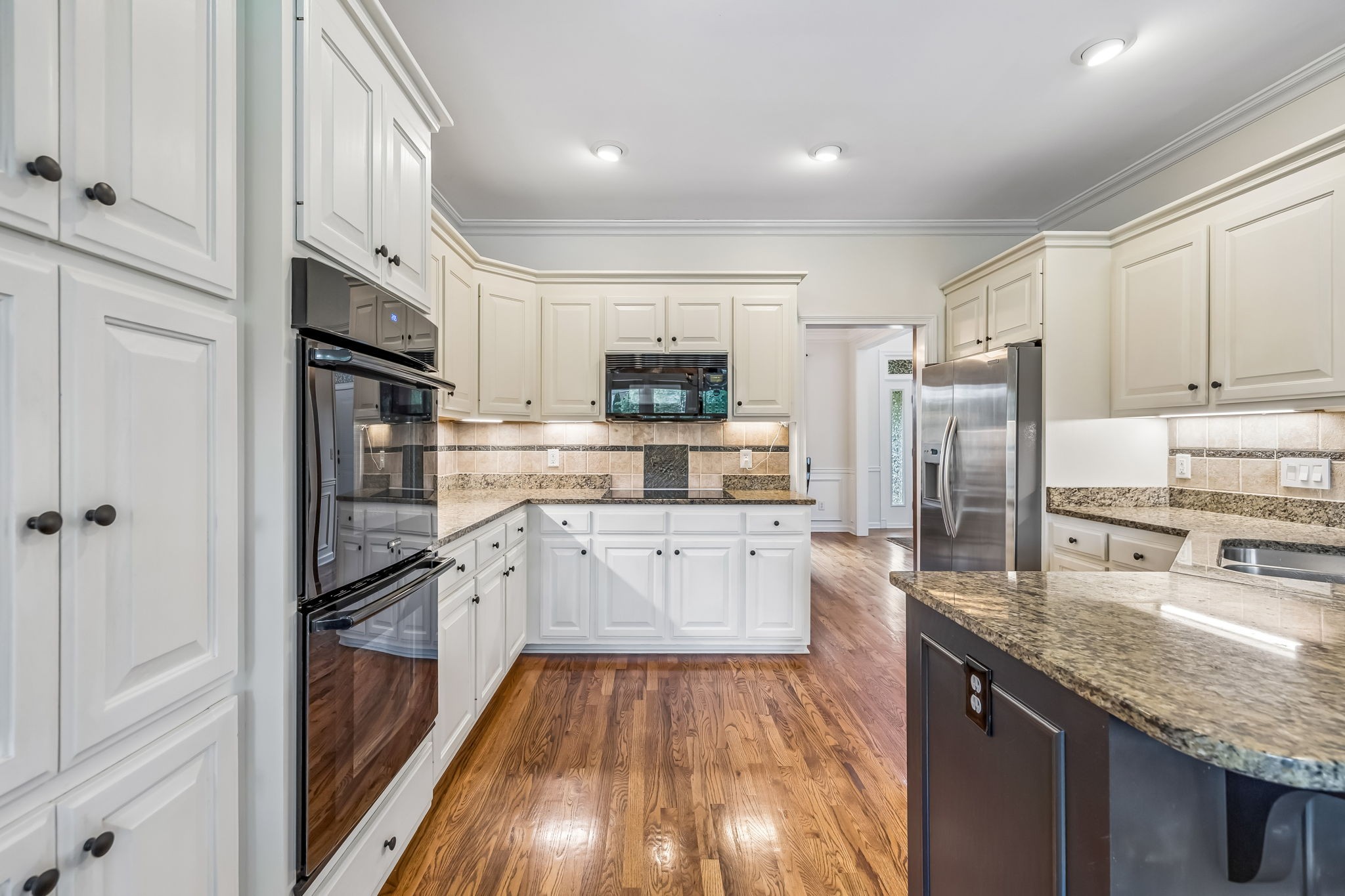2430 Douglass Glen Ln
