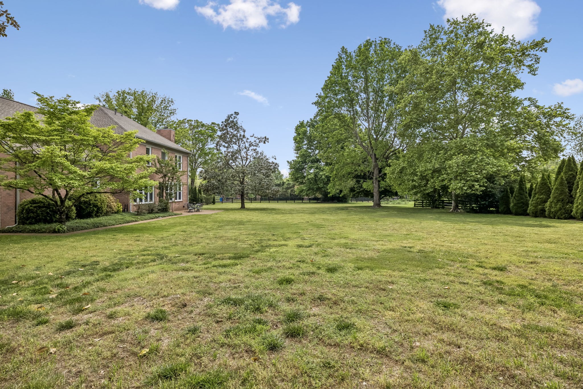 2430 Douglass Glen Ln