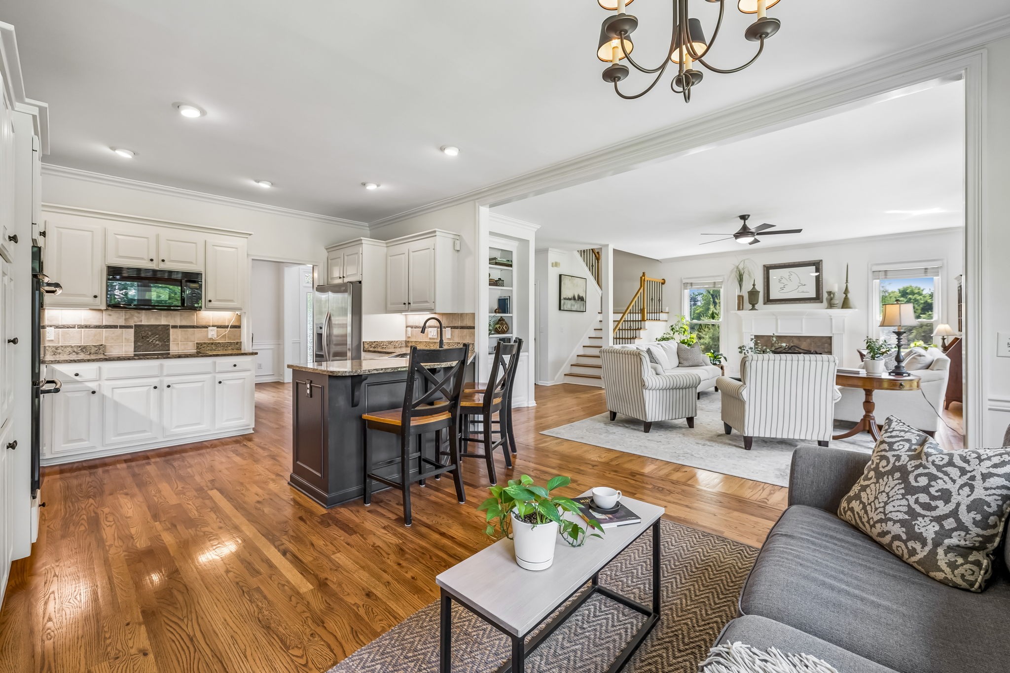 2430 Douglass Glen Ln