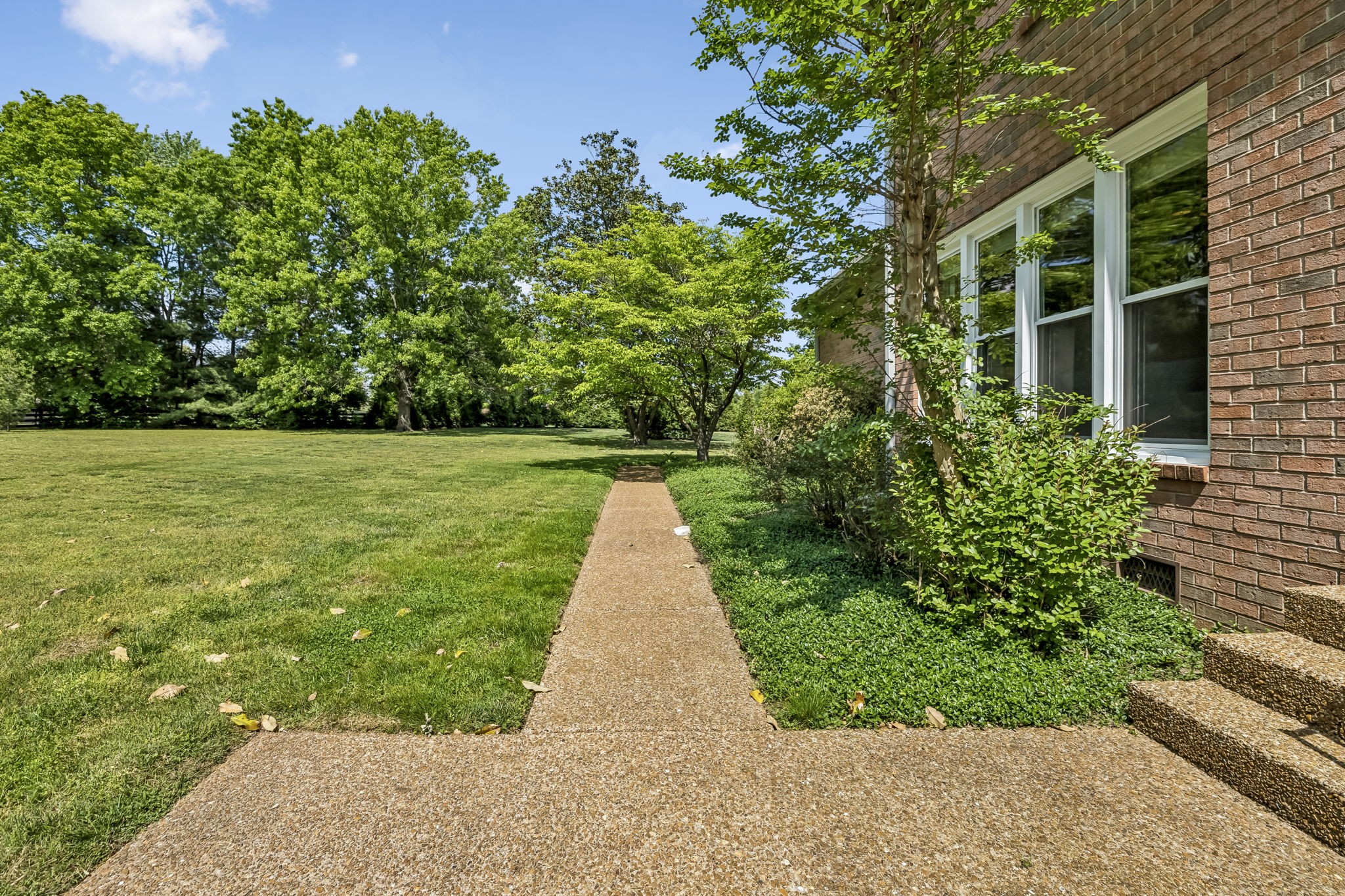 2430 Douglass Glen Ln